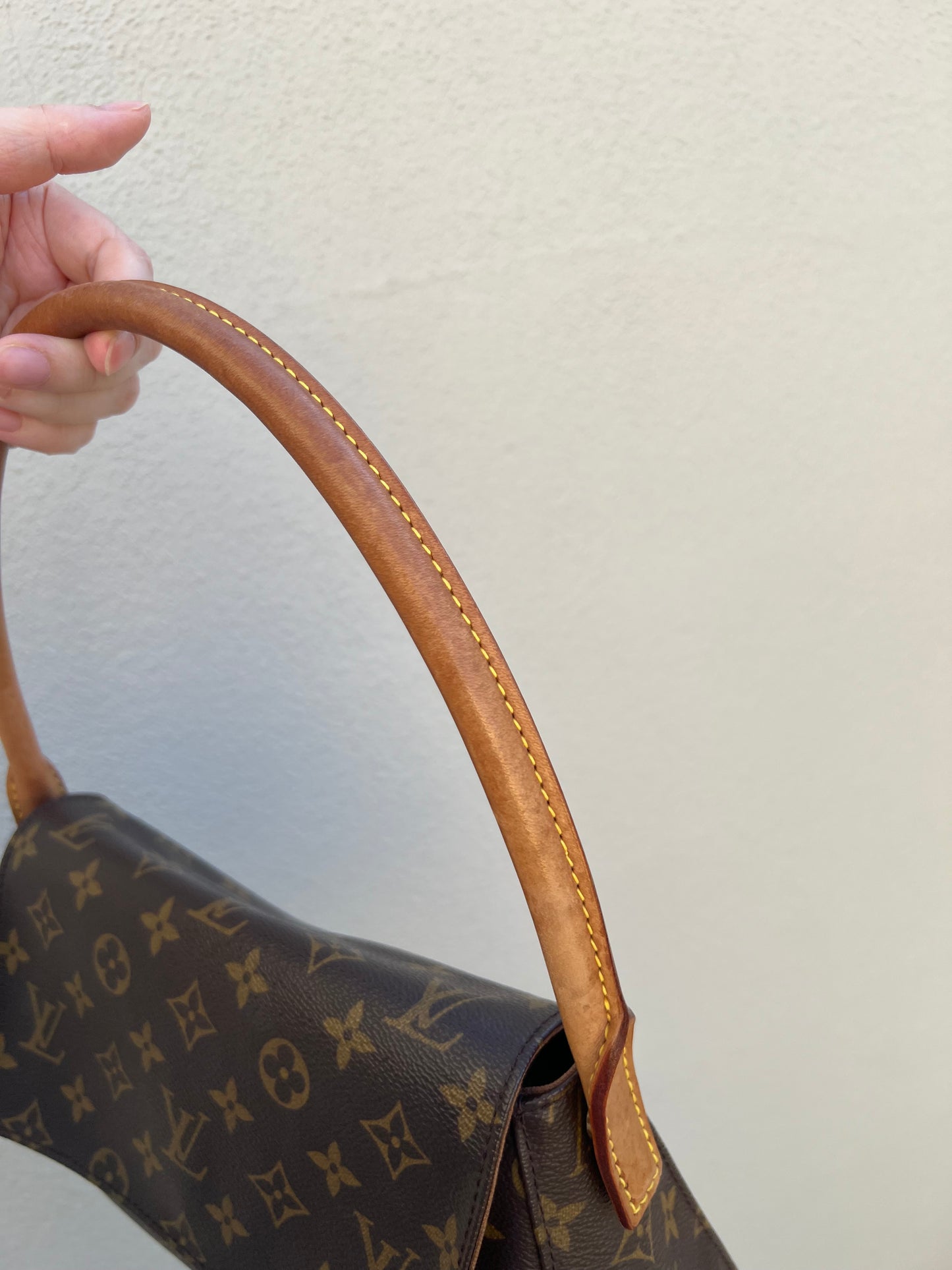 Pre-loved Louis Vuitton Looping PM Handbag Monogram