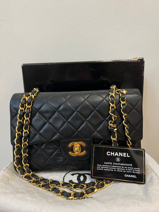 Pre-loved Chanel Vintage Classic Double Flat Leather crossbody Bag 23cm Black