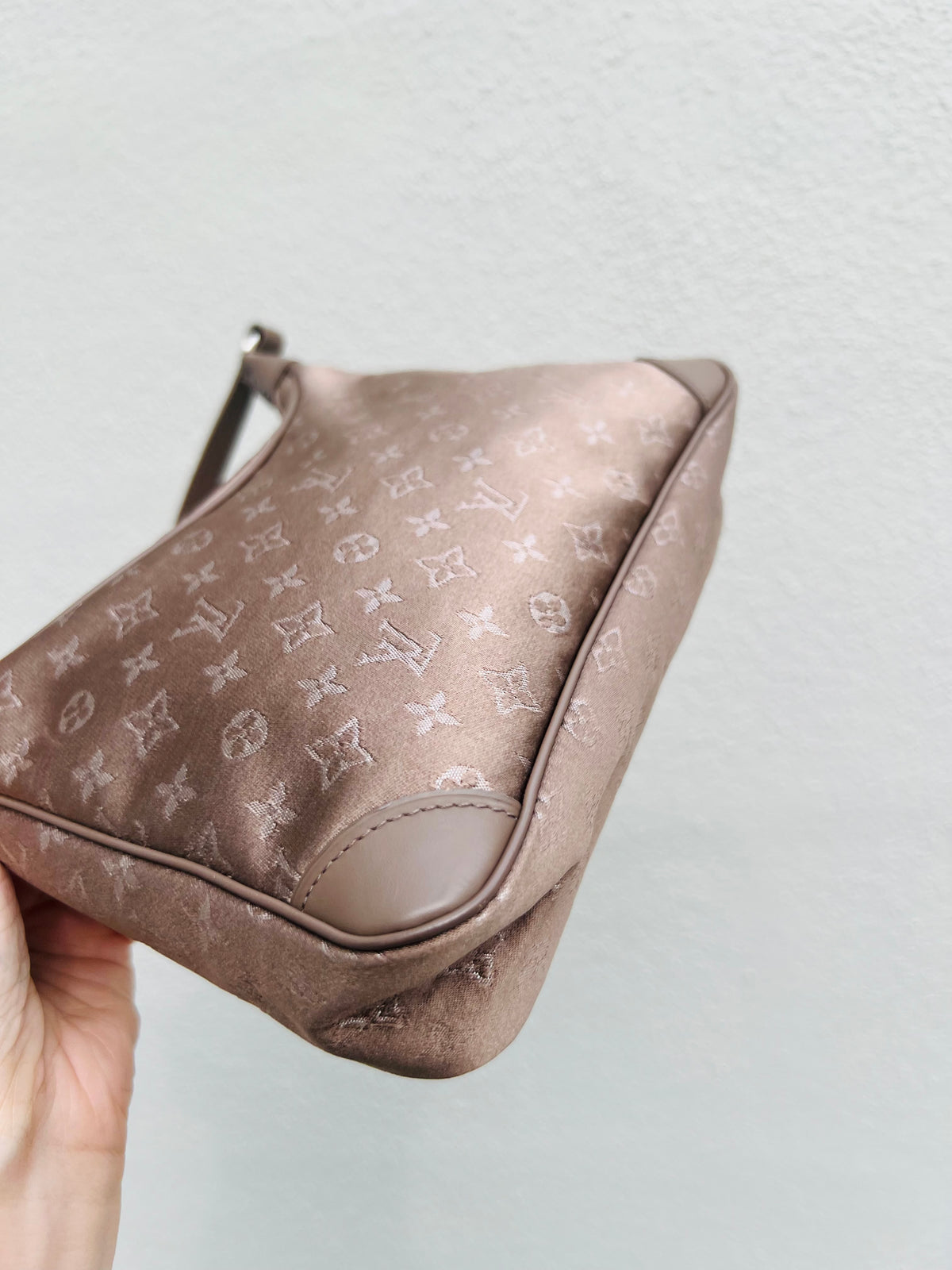 Pre-loved Louis Vuitton Mini Silk Boulogne Handbag Champagne