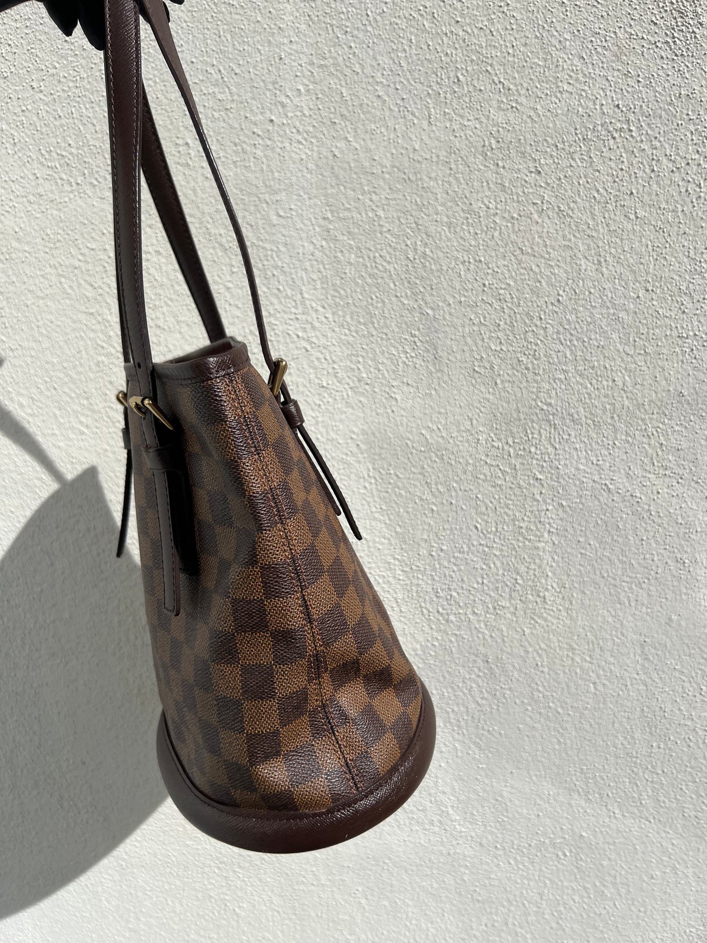 Pre-loved Louis Vuitton Damier Ebene Canvas Marais Bucket Bag 2004