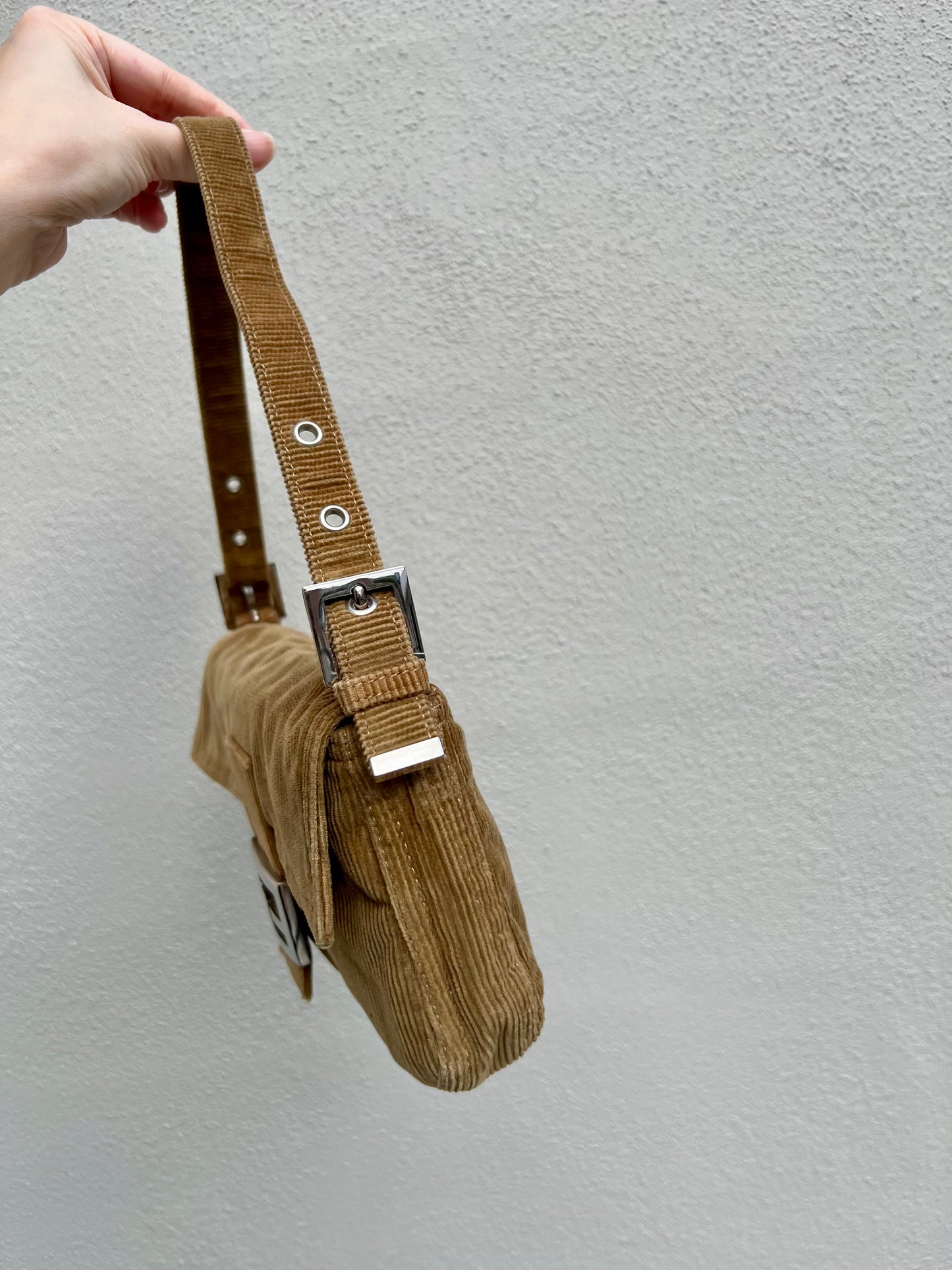 Pre-loved Fendi Camel-toned corduroy Corduroy Baguette Bag