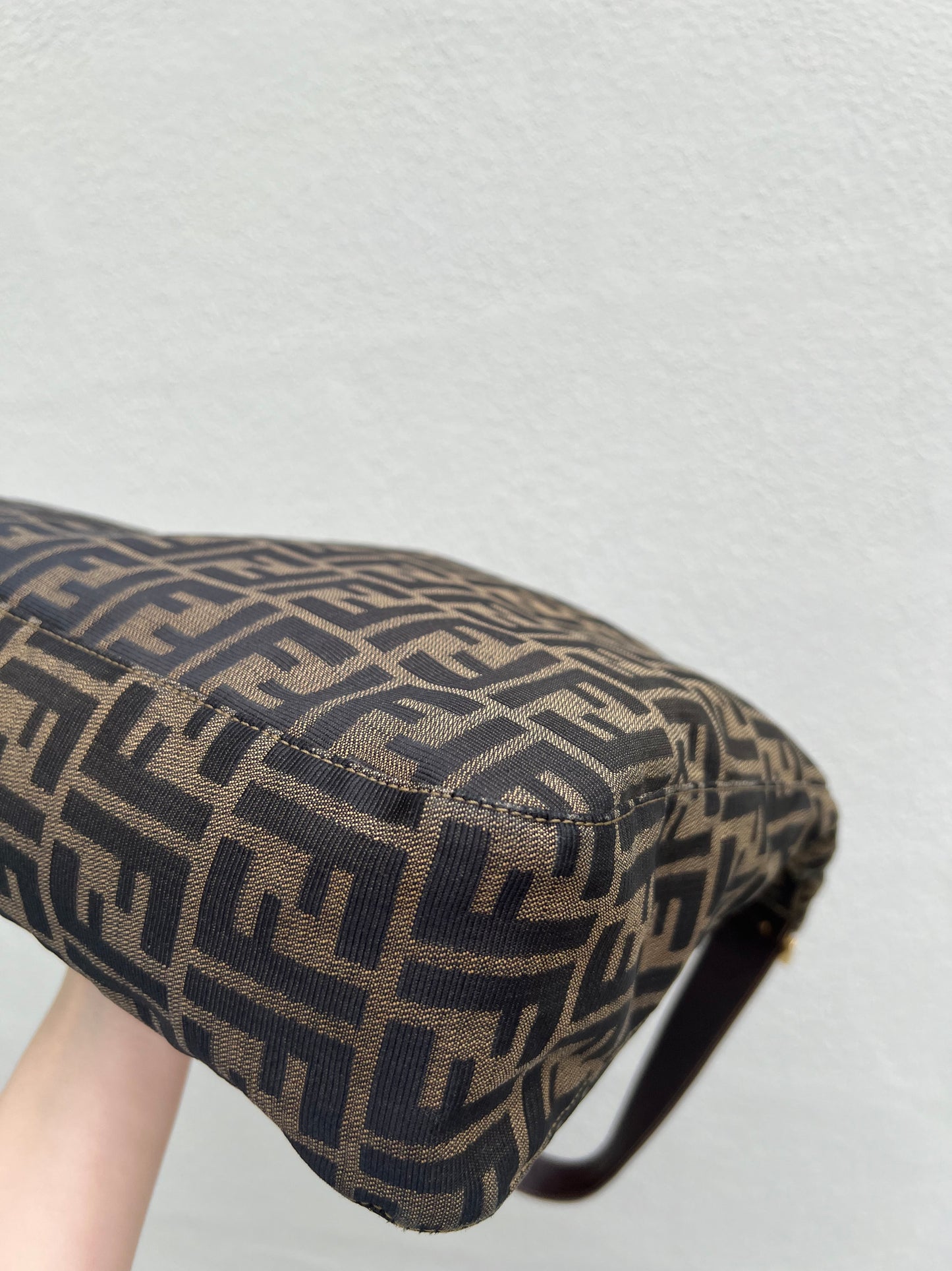Pre-loved Fendi  Tobacco Zucca Print Large Shoulder Hobo Bag Brown