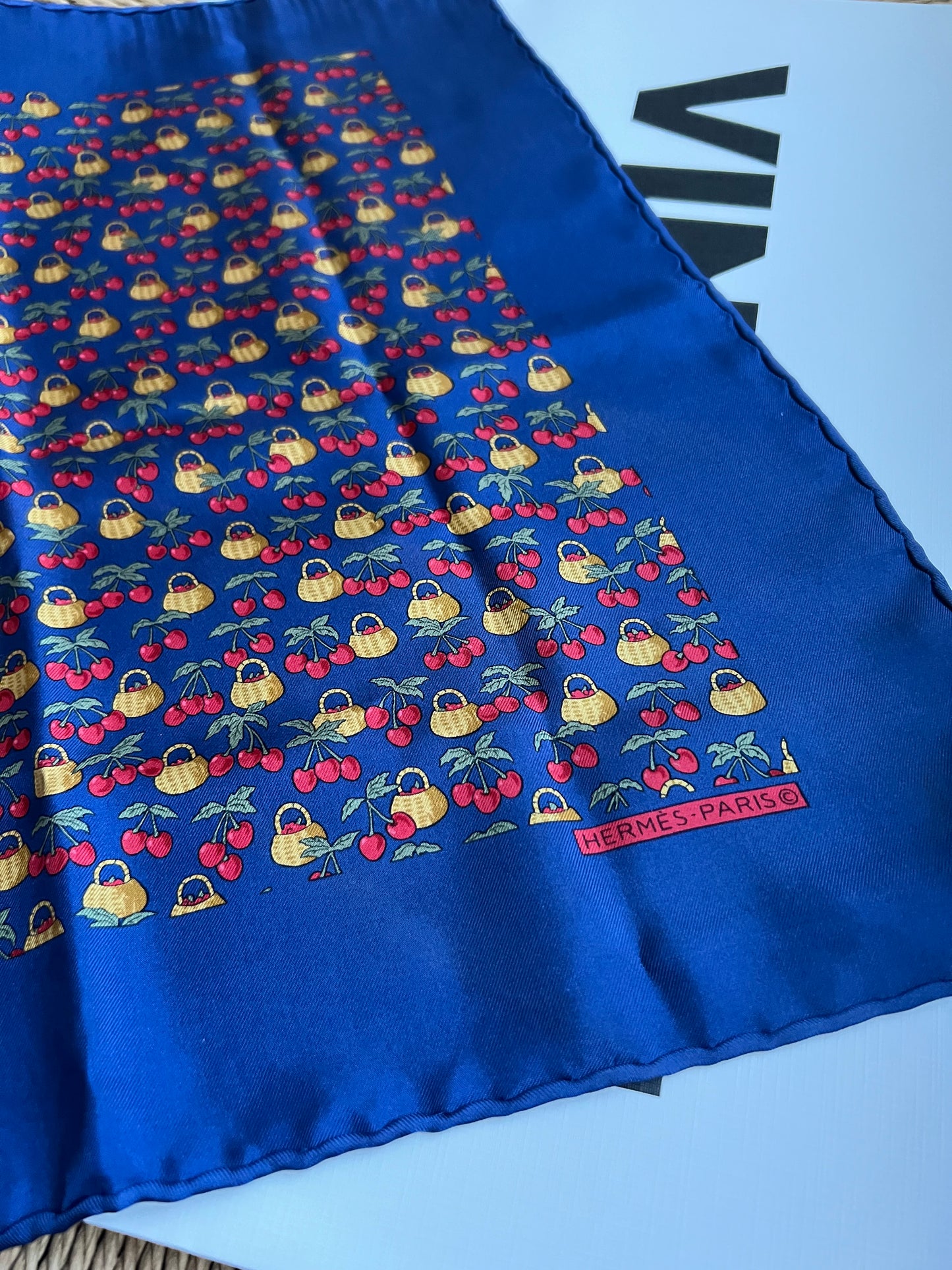 Pre-loved Hermès Cherry and Baskets Square Scarf