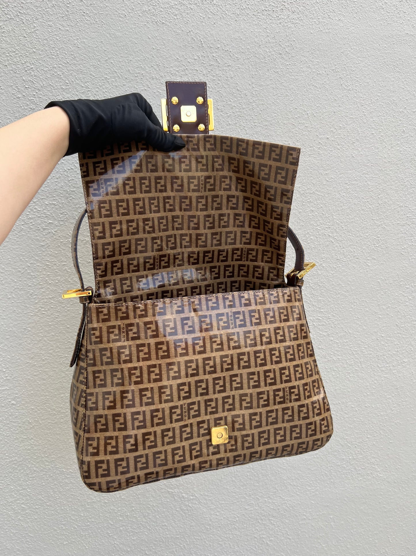 Pre-loved Fendi Vintage Crystal Zucchino Mamma Baguette Handbag