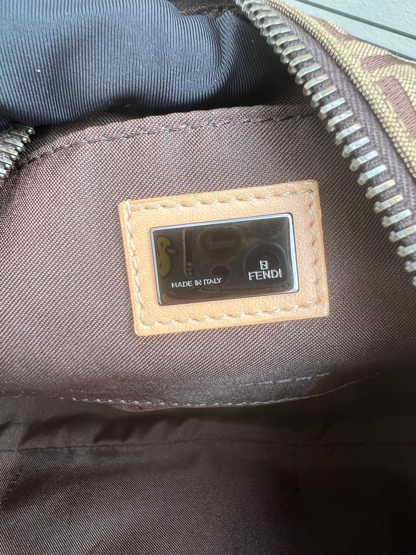 Pre-loved Fendi Vintage Baguette cloth handbag