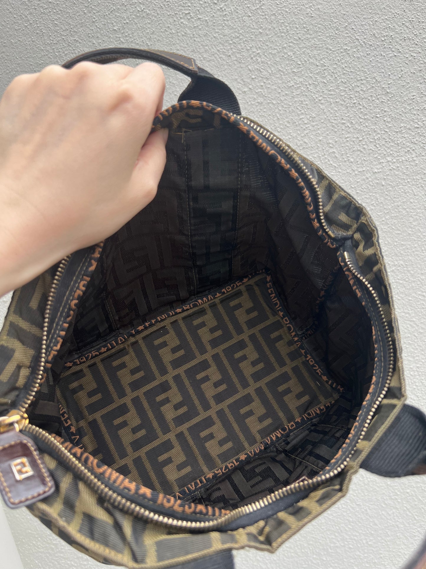Pre-loved FENDI Zucca Canvas 1925 Tote Tobacco Hand Bag Brown