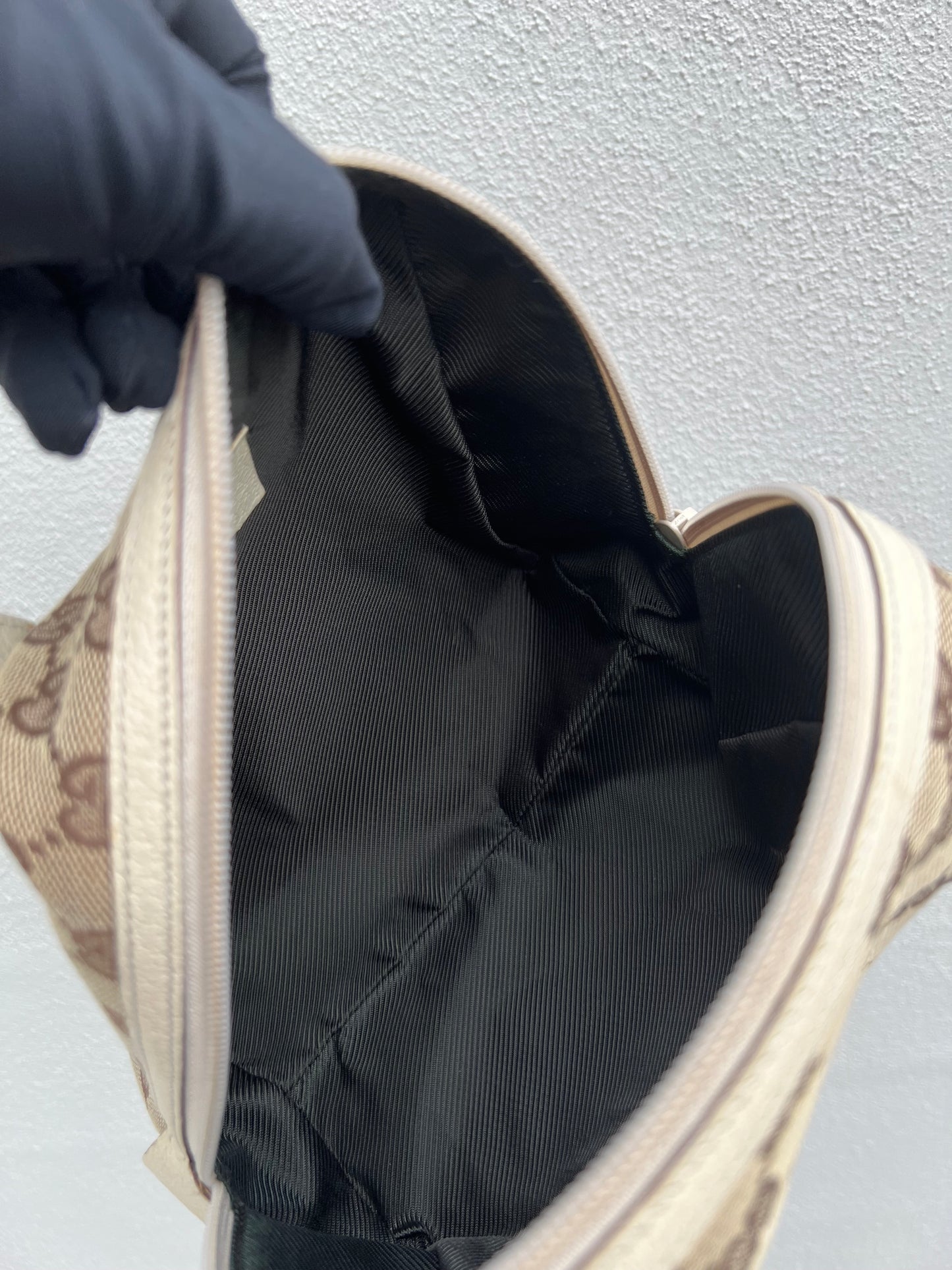 Pre-loved Gucci Y2K GG Canvas Balthus Tofu Bag handbag