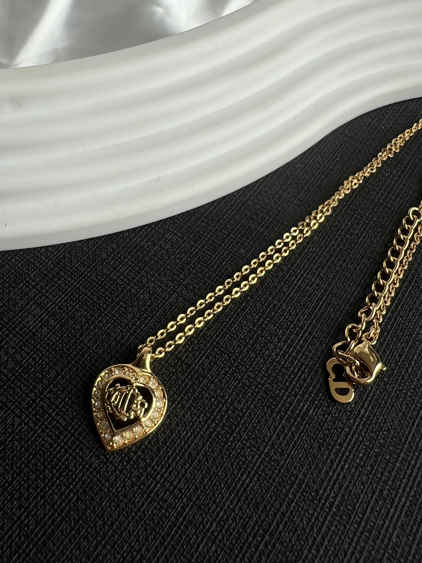 Pre-loved Christian Dior Vintage Rhinestone -embellished Heart Pendant Necklace