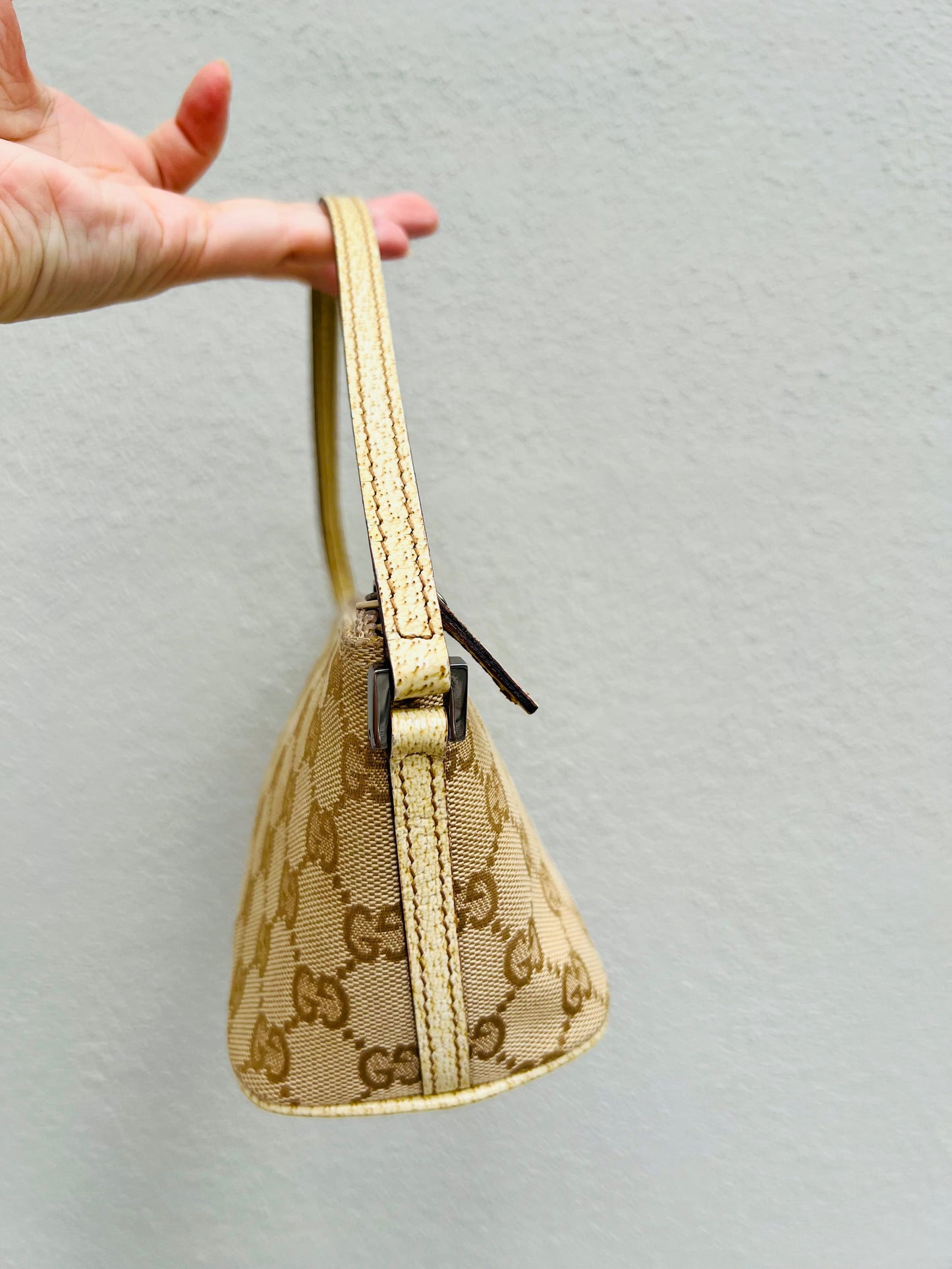 Pre-loved Gucci vintage GG Canvas Boat Baguette Bag Soft Lemon Sorbet Tone