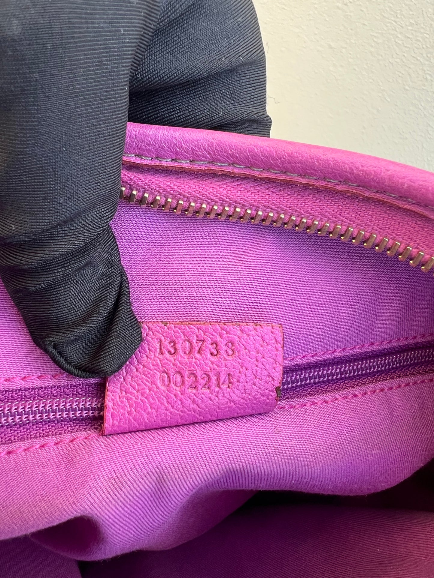 Pre-loved Gucci GG Fabric Abbey Medium D-Ring Hobo Bag