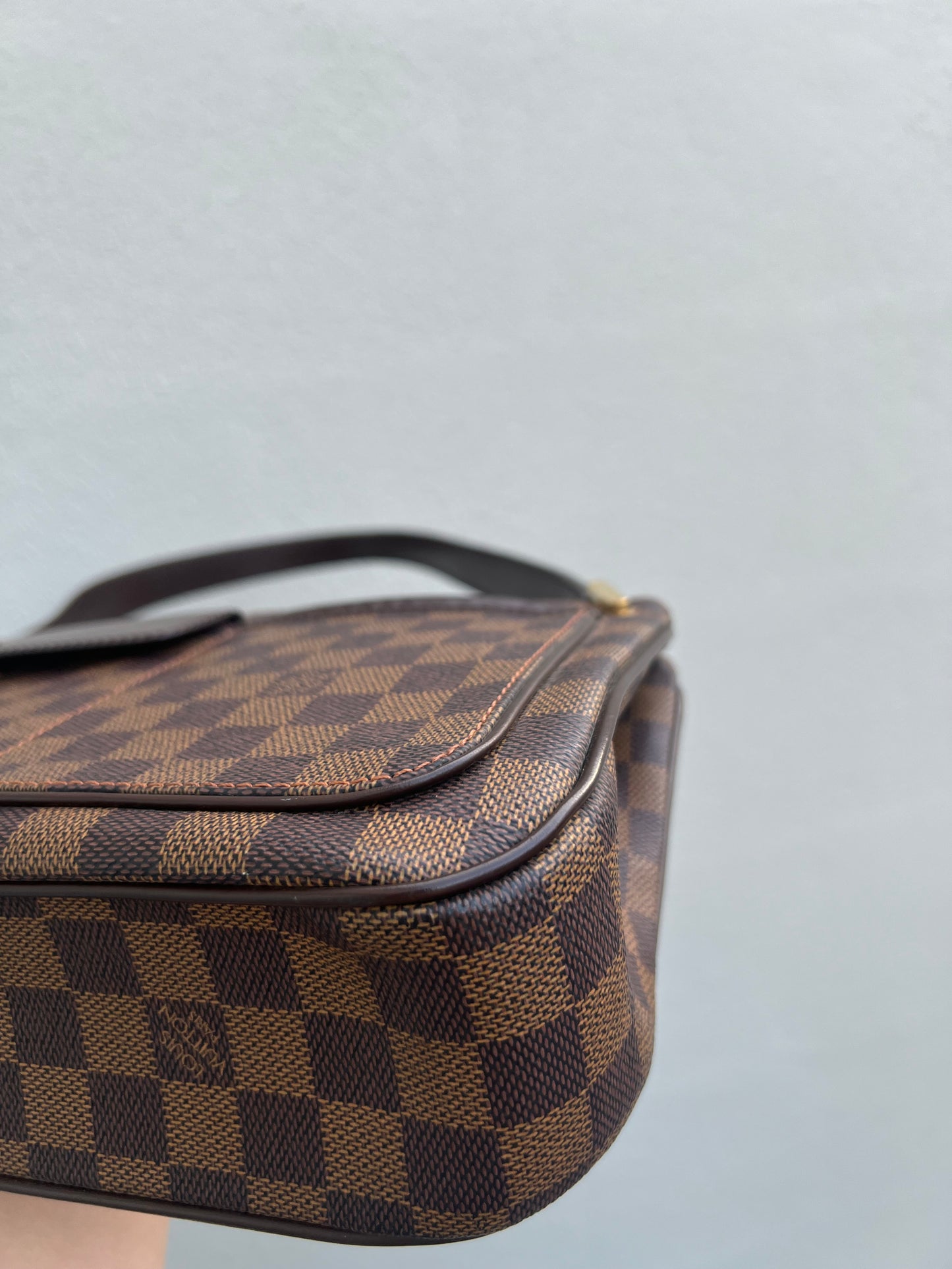 Pre-loved Louis Vuitton Damier Ebene Aubagne Shoulder Bag