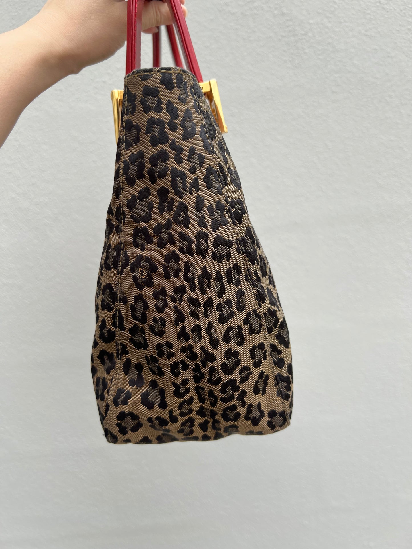 Pre-loved Fendi Leopard Print Tote Bag with Red Handles