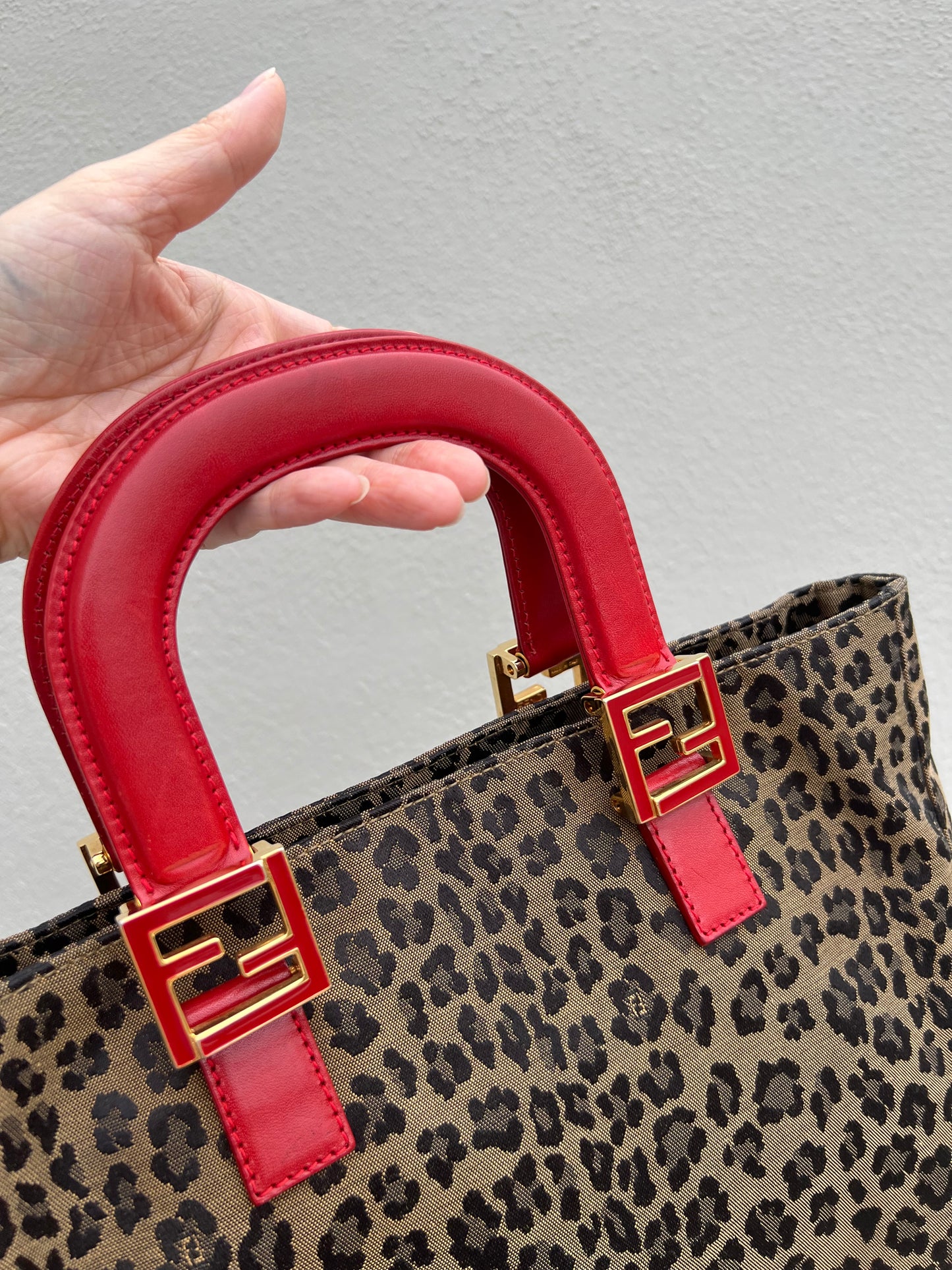 Pre-loved Fendi Leopard Print Tote Bag with Red Handles