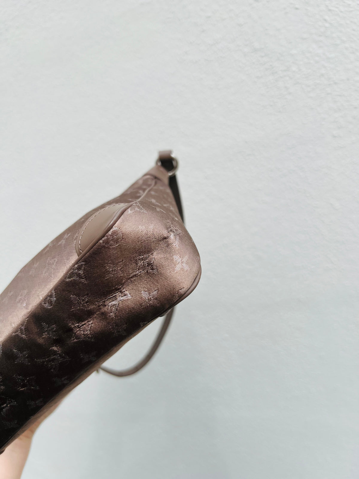 Pre-loved Louis Vuitton Mini Silk Boulogne Handbag Champagne