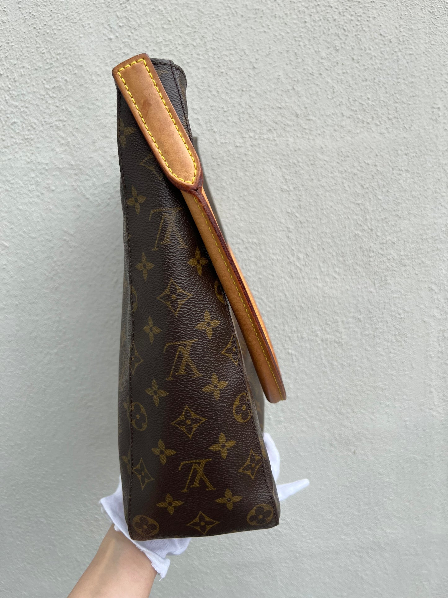 Pre-loved Louis Vuitton Looping Leather Handbag Monogram GM 2002