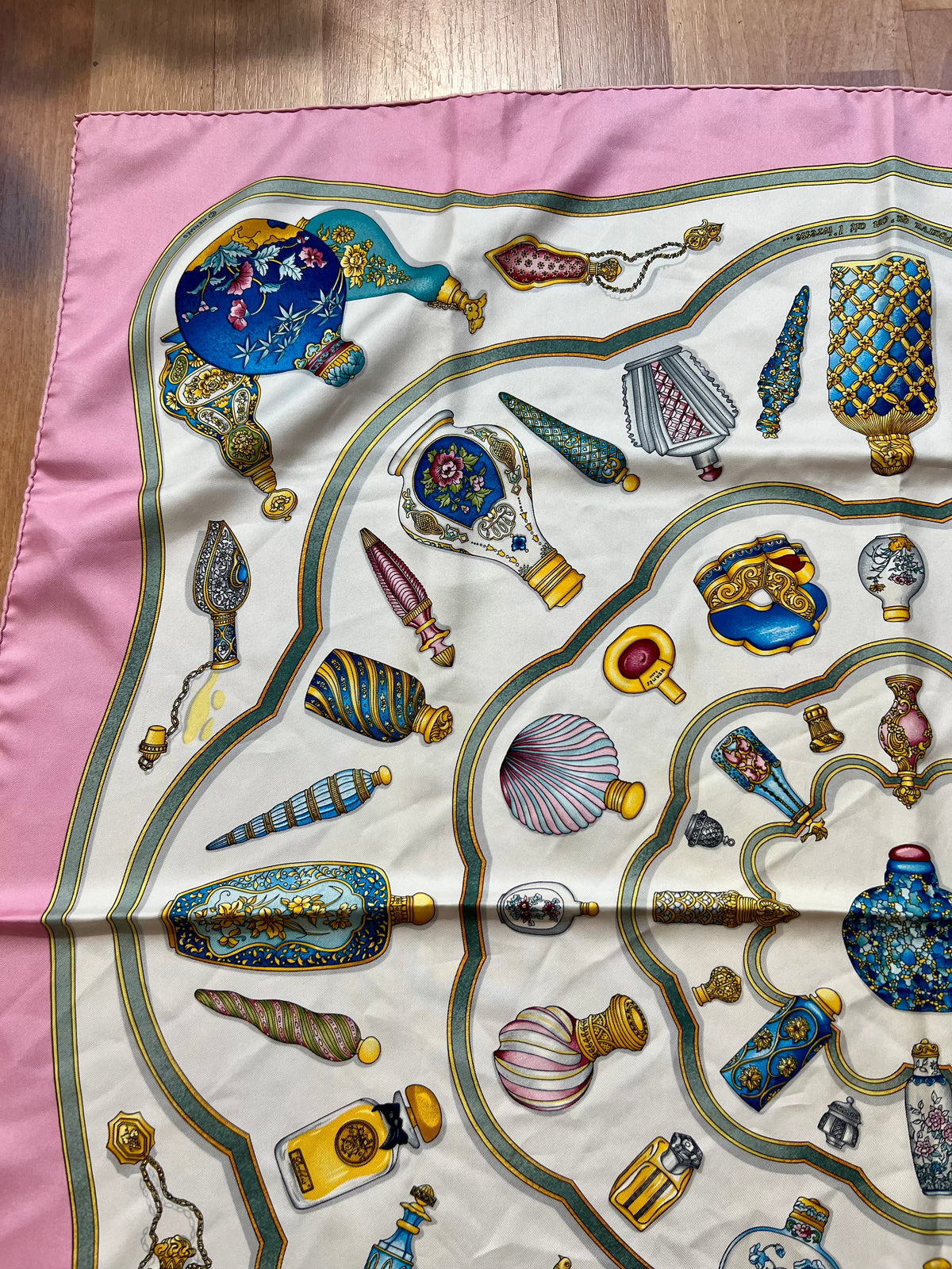 Pre-loved Hermès Pink & Multicolor 'Qu'importe Le Flacon' Silk Scarf 90