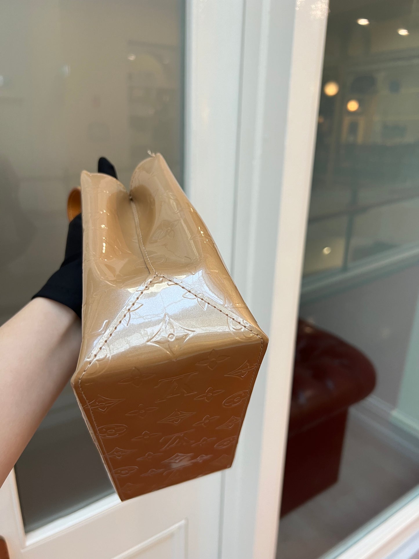 Pre-loved Louis Vuitton Reade PM Champagne Tote Bag 2006