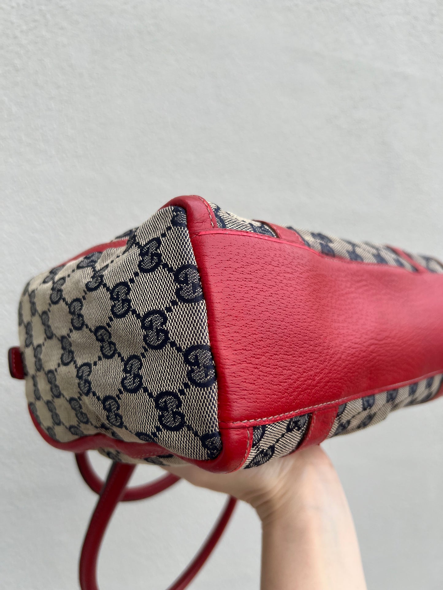 Pre-loved GG Canvas Abbey Boston Bag Red