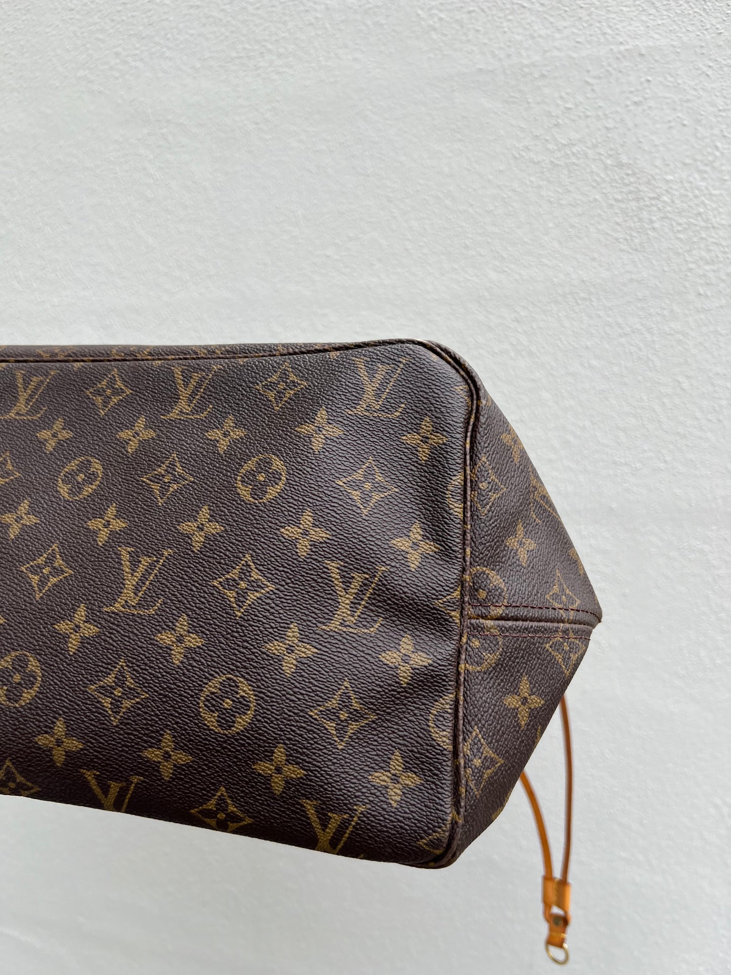 Pre-loved Louis Vuitton Neverfull Leather Tote GM Monogram 2008