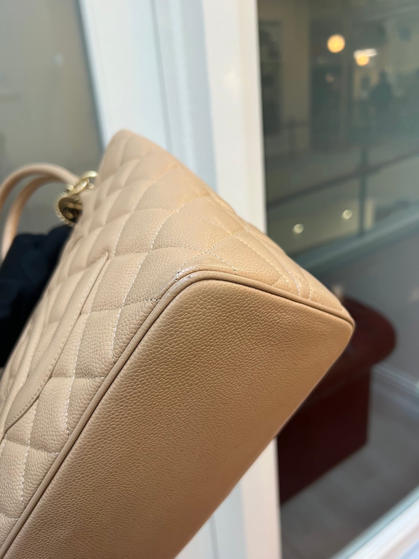 Pre-loved Chanel Caviar Medalion Tote Beige