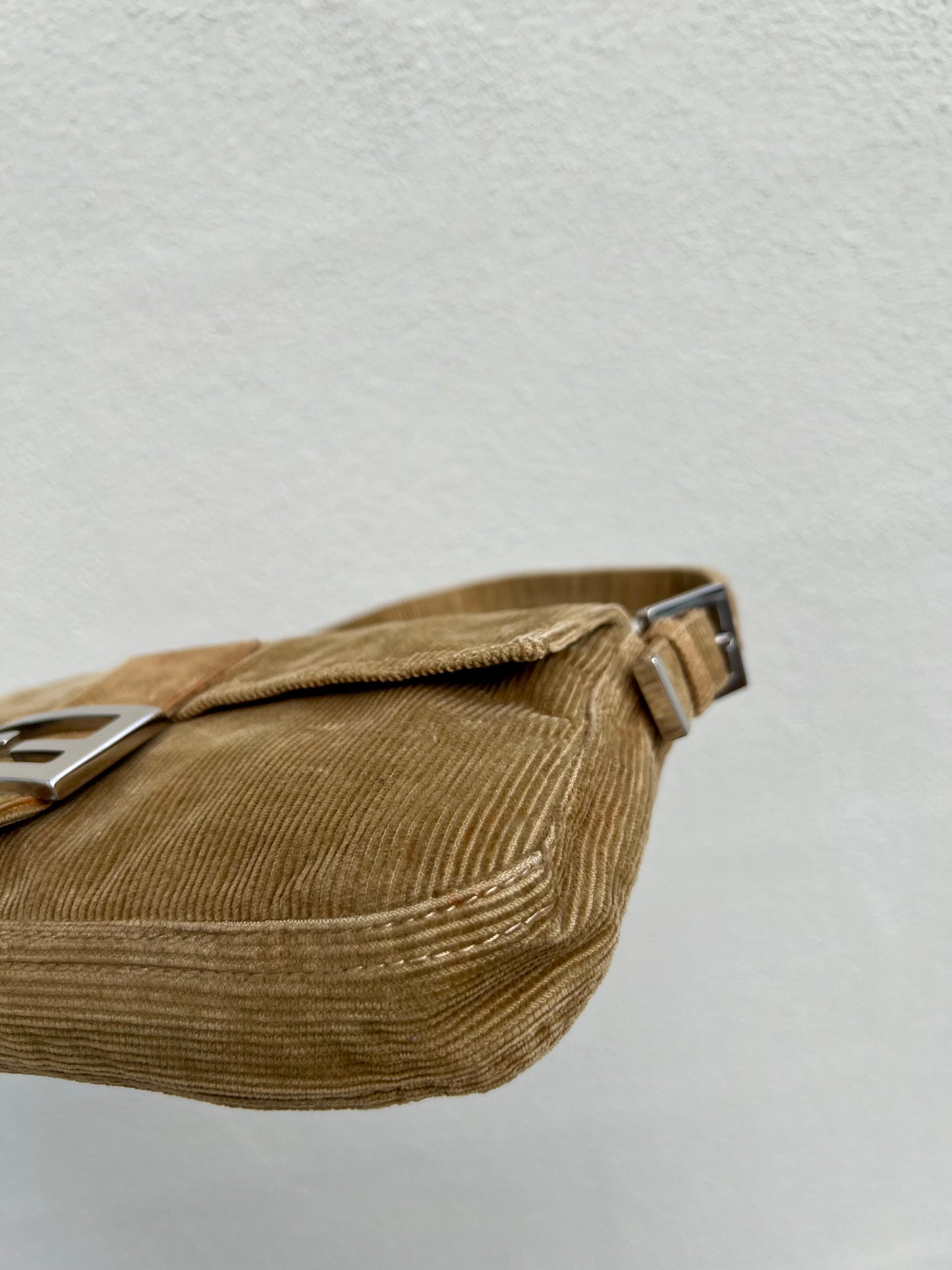 Pre-loved Fendi Camel-toned corduroy Corduroy Baguette Bag