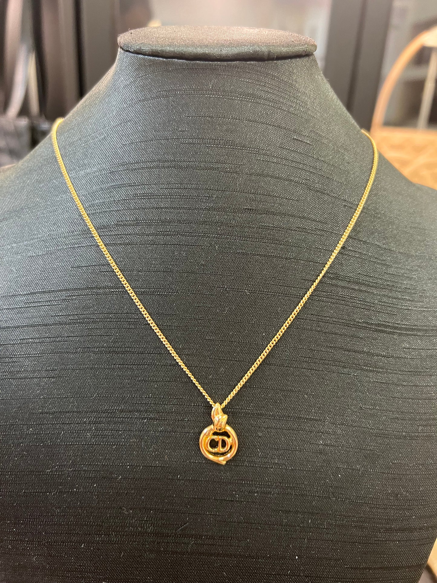 Pre-loved Christian Dior Vintage Logo-pendant Chain Necklace