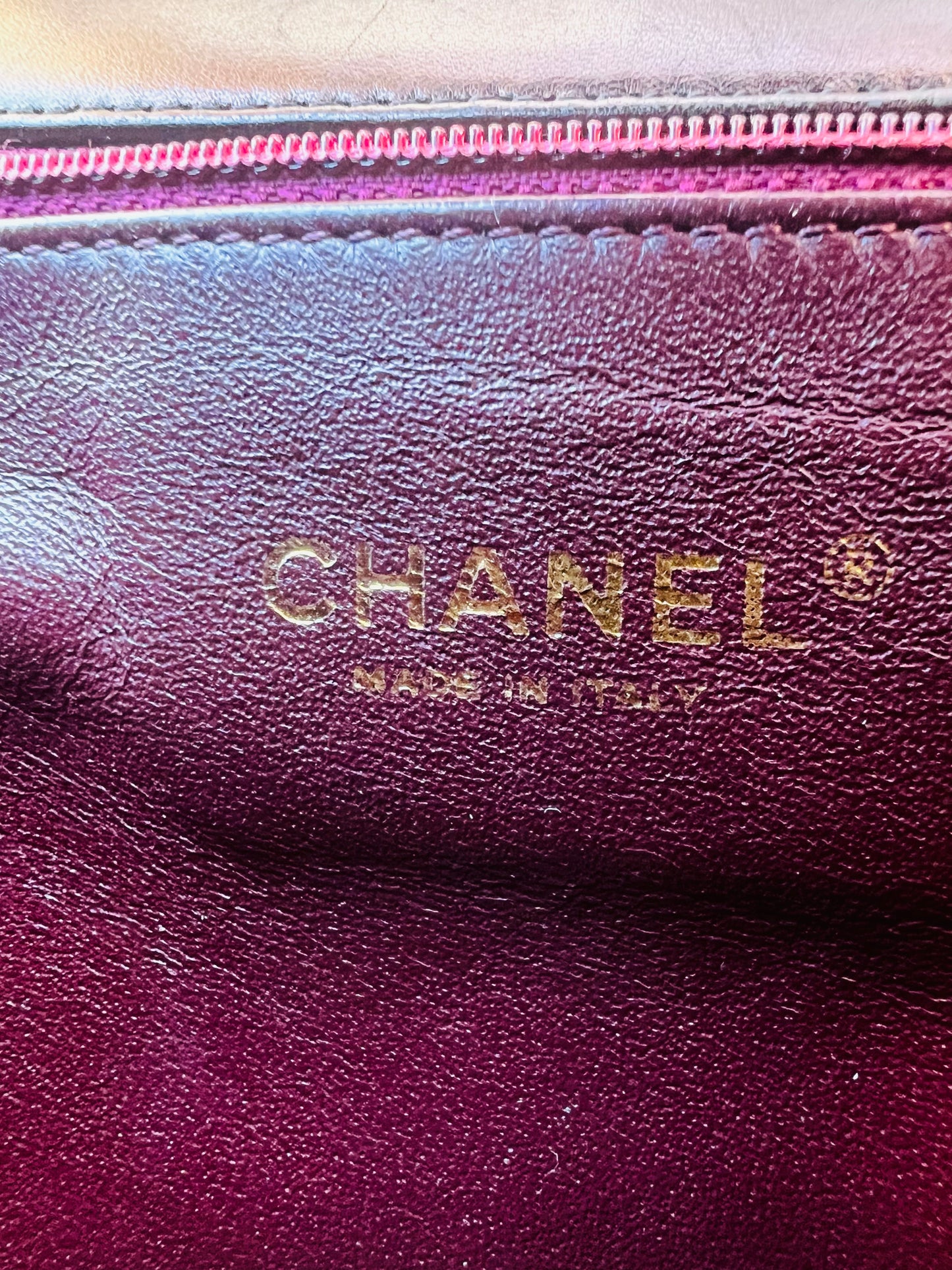 Pre-loved Chanel Classic Single Flap Bag Chevron Lambskin Medium Black