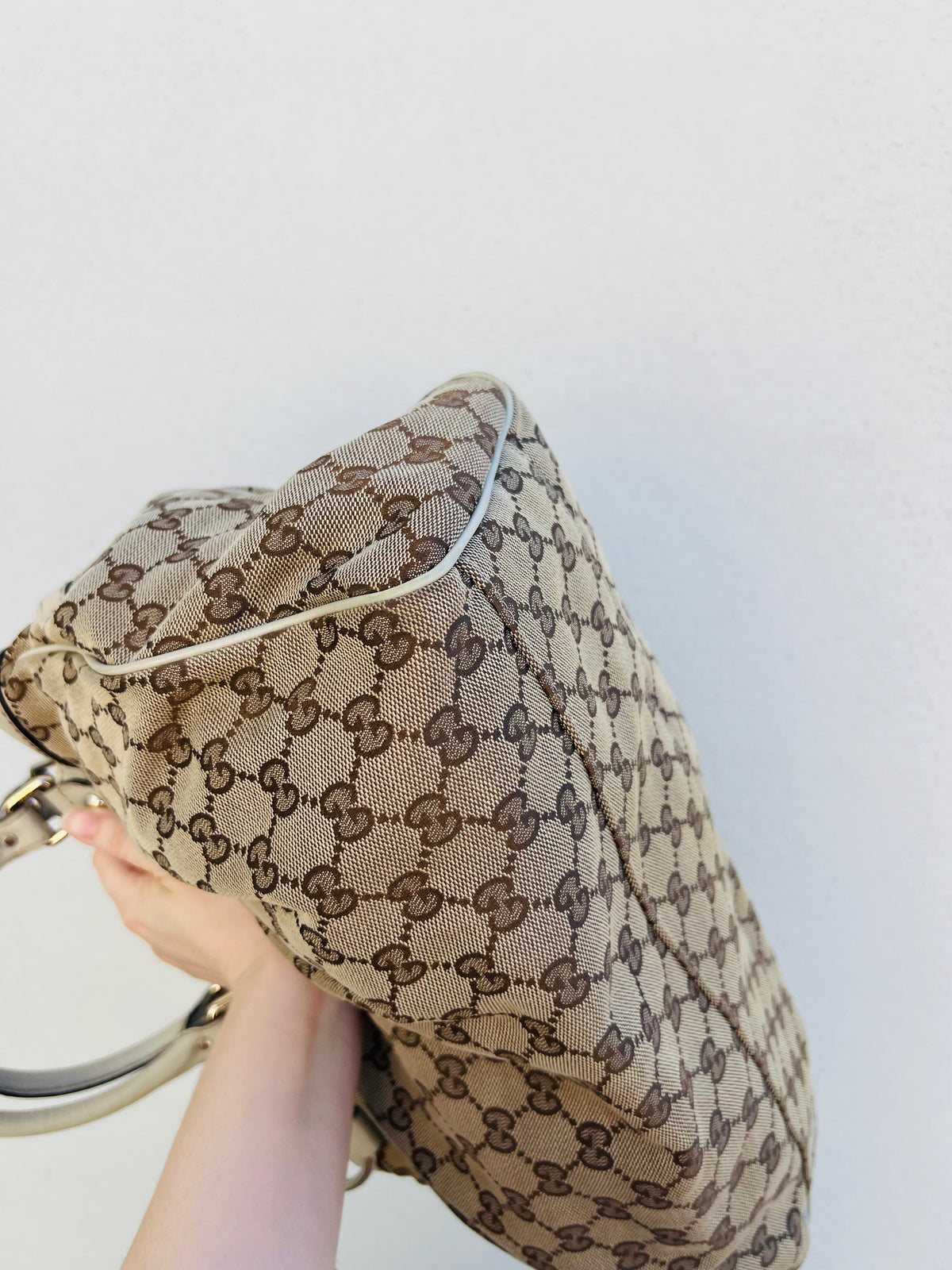 Pre-loved Gucci medium Sukey Guccissima GG shoulder bag