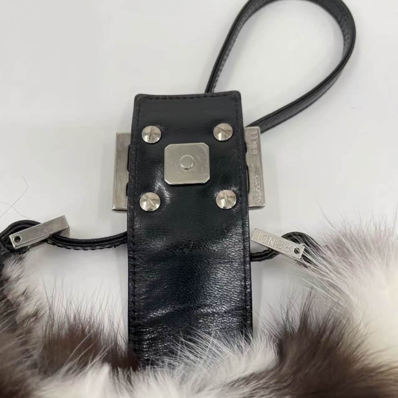 Pre-loved Fendi Vintage
Animal Print Mink Fur
Mini Bucket Bag