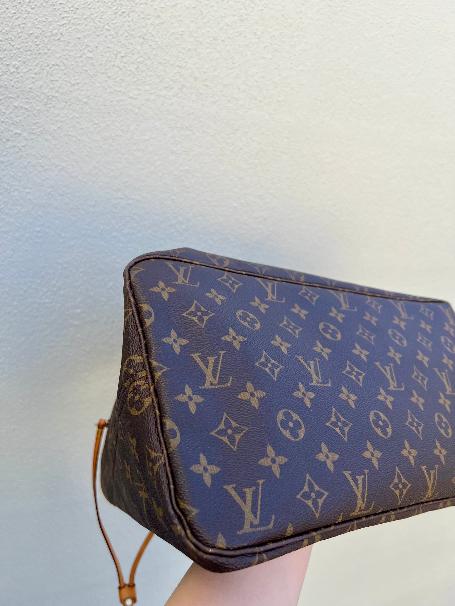 Pre-loved Louis Vuitton Neverfull Leather Tote GM Monogram 2009
