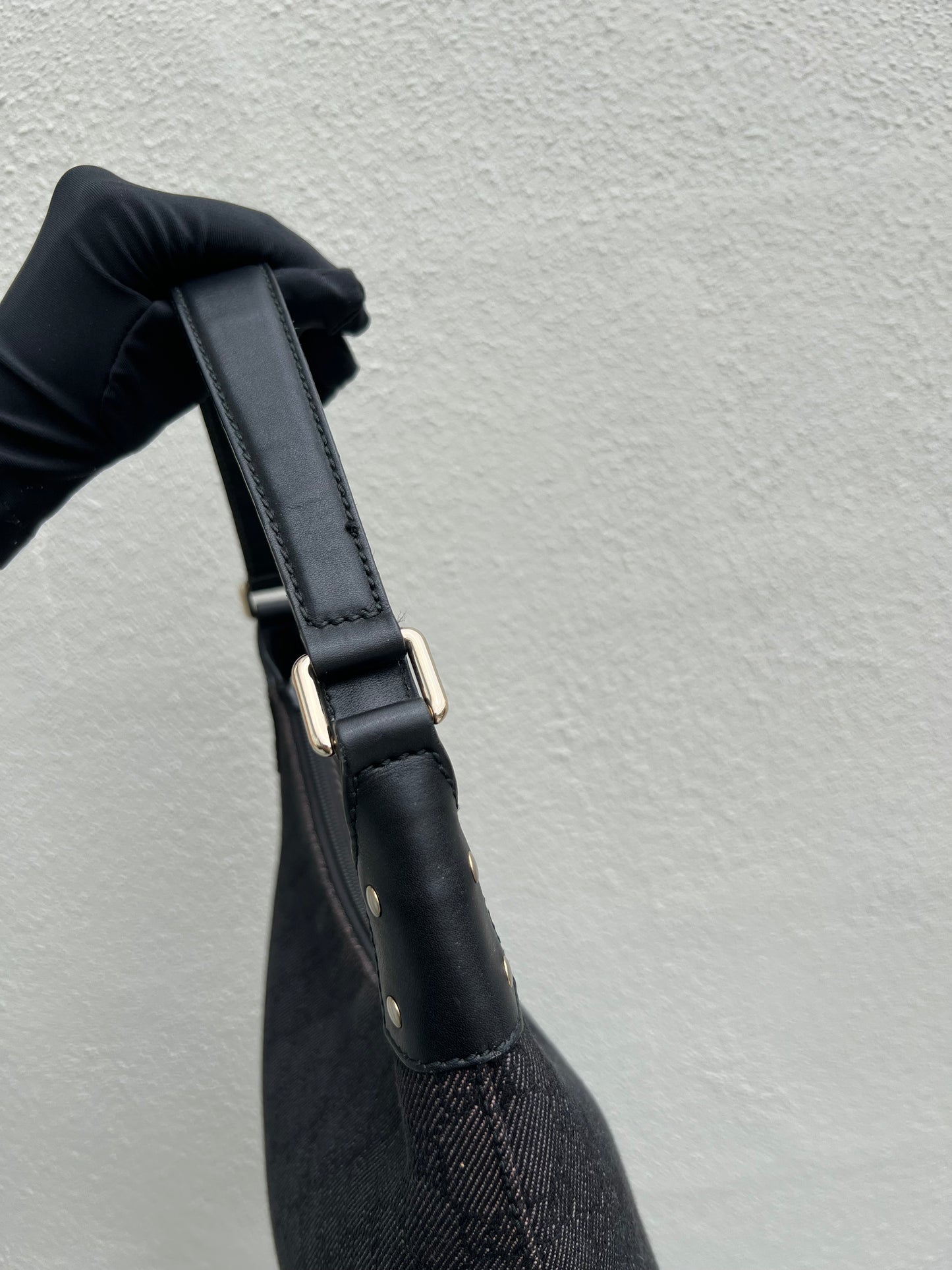 Pre-loved Gucci GG Canvas Hobo Shoulder Bag