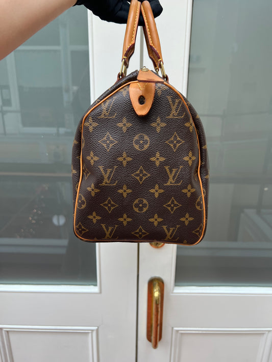 Pre-loved Louis Vuitton Speedy 30 Handbag Monogram 2017