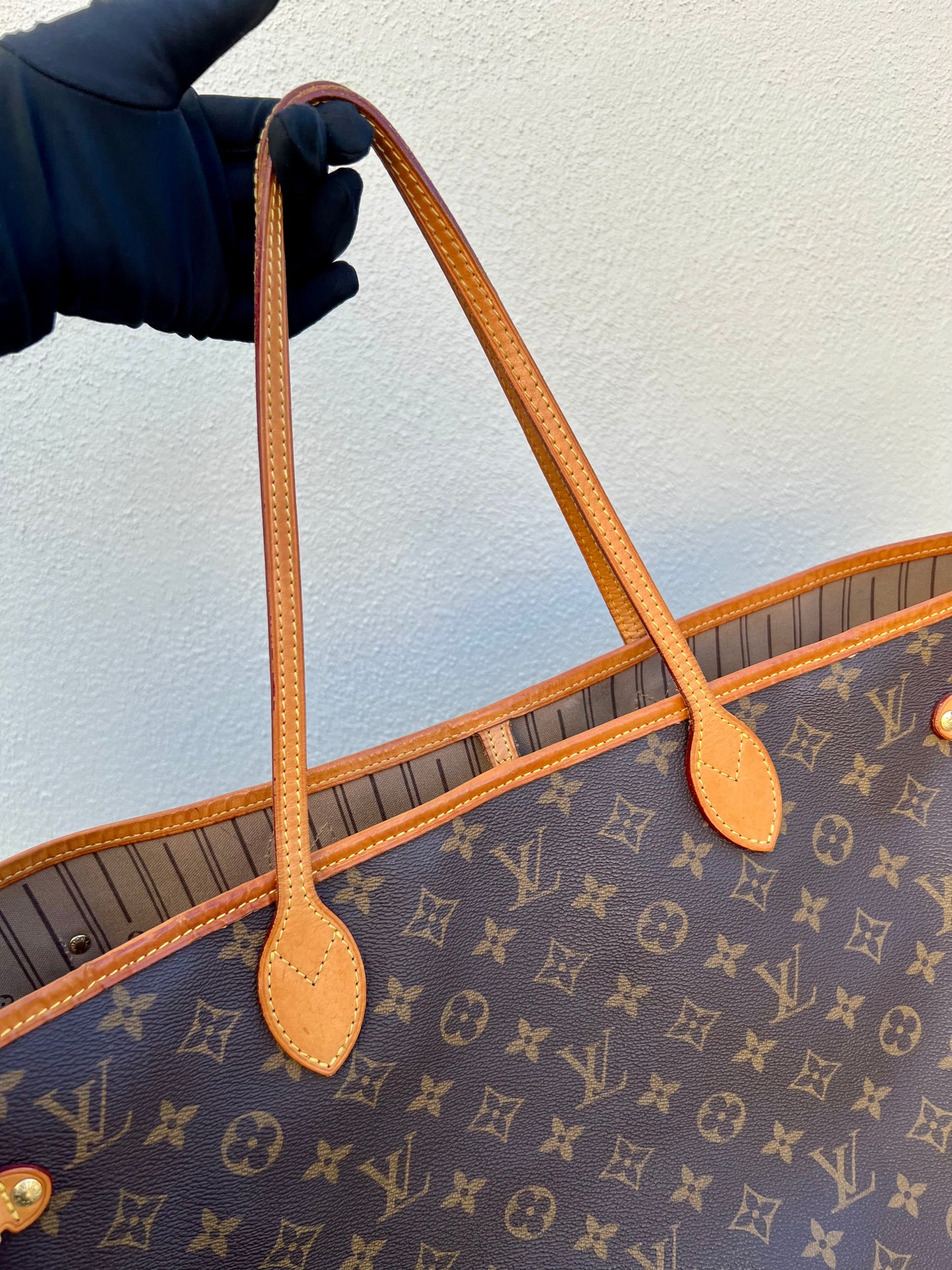 Pre-loved Louis Vuitton Neverfull Leather Tote GM Monogram 2009