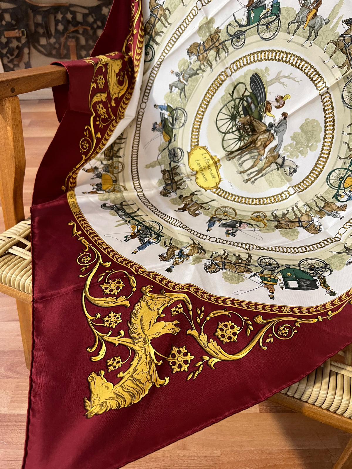Pre-loved Hermès
La Promenade De Longchamps Silk Scarf