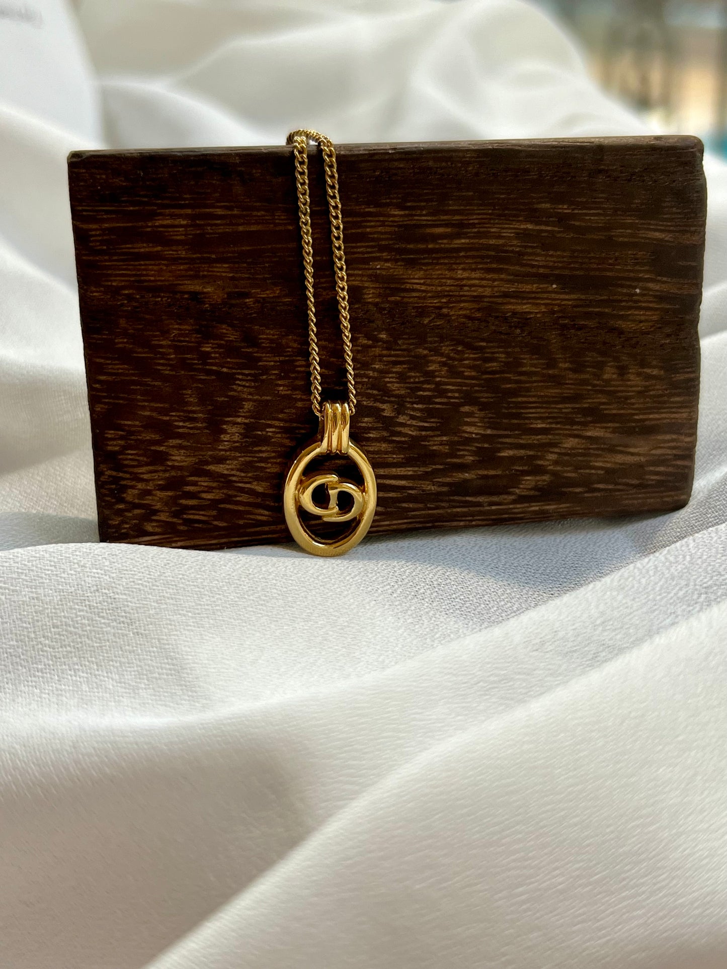 Pre-loved Christian Dior Vintage Logo-pendant Chain Necklace