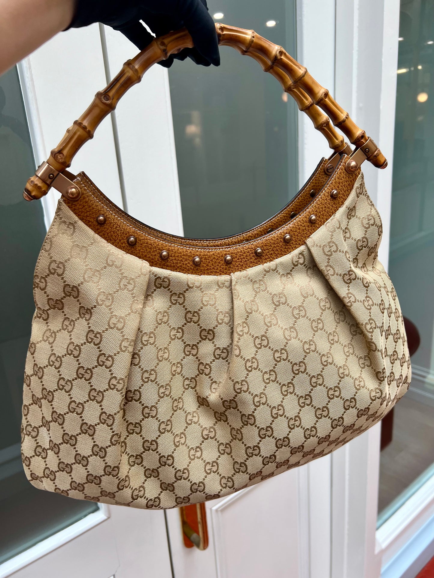 Pre-Owned
Gucci GG Canvas Bamboo Studded handbag 2000s