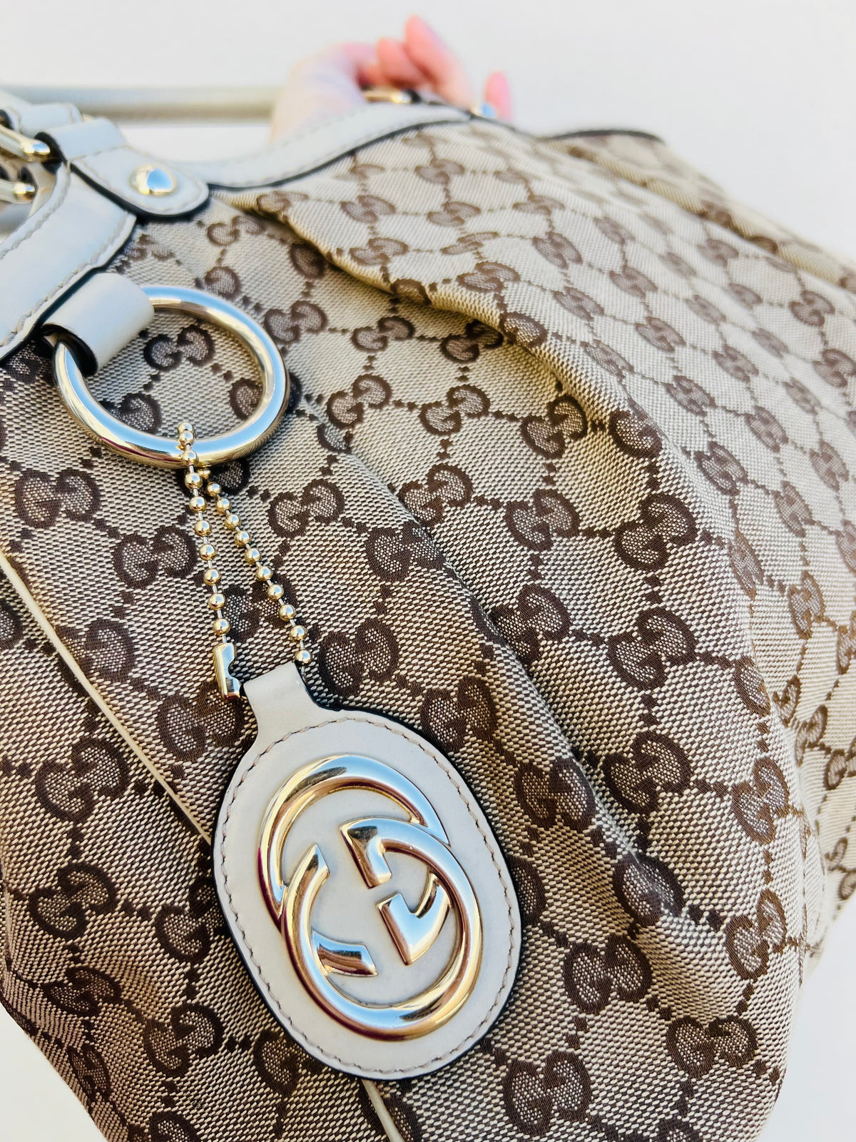 Pre-loved Gucci medium Sukey Guccissima GG shoulder bag