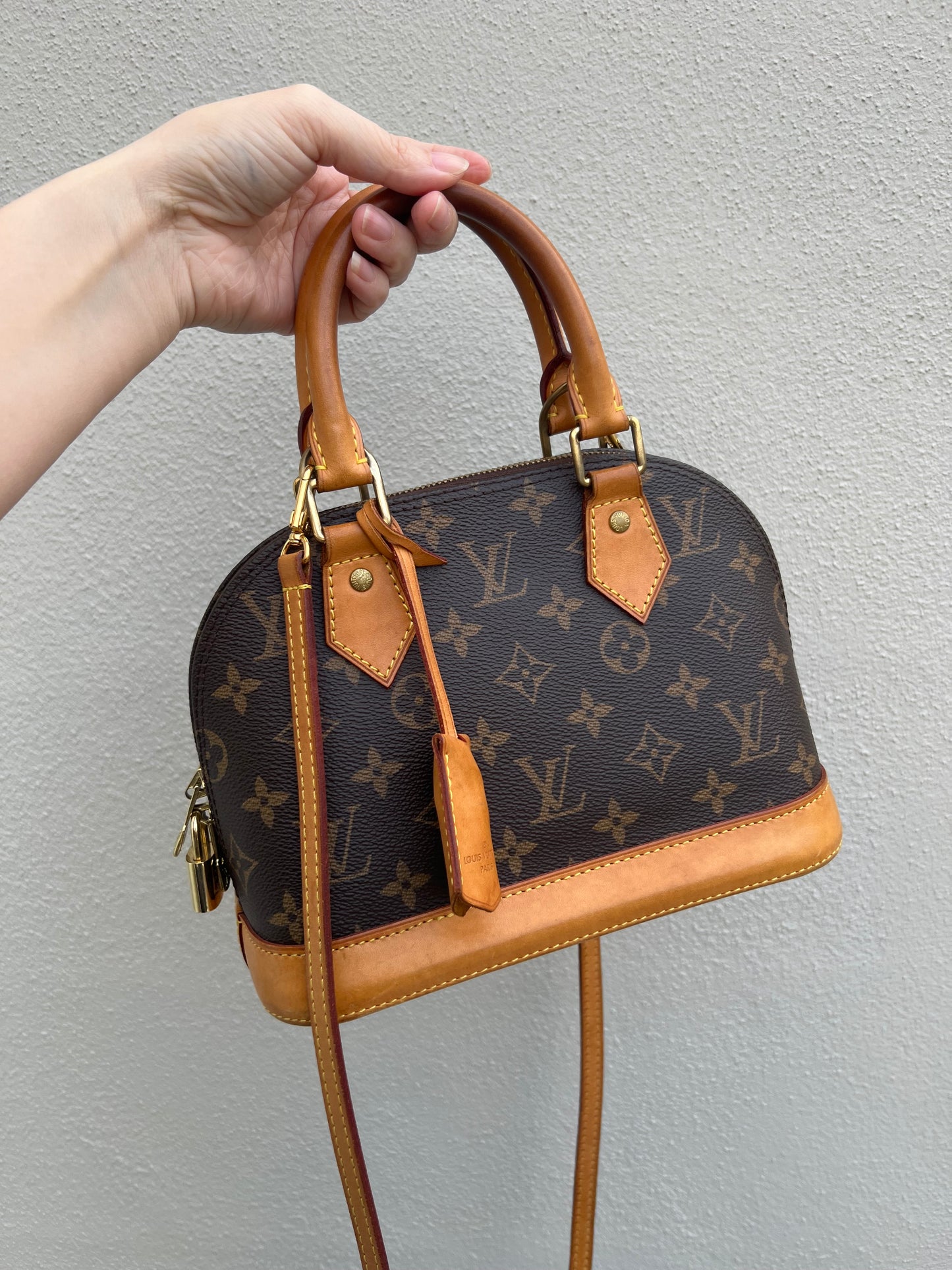Pre-Owned Louis Vuitton Alma BB two-way handbag monogram 2016