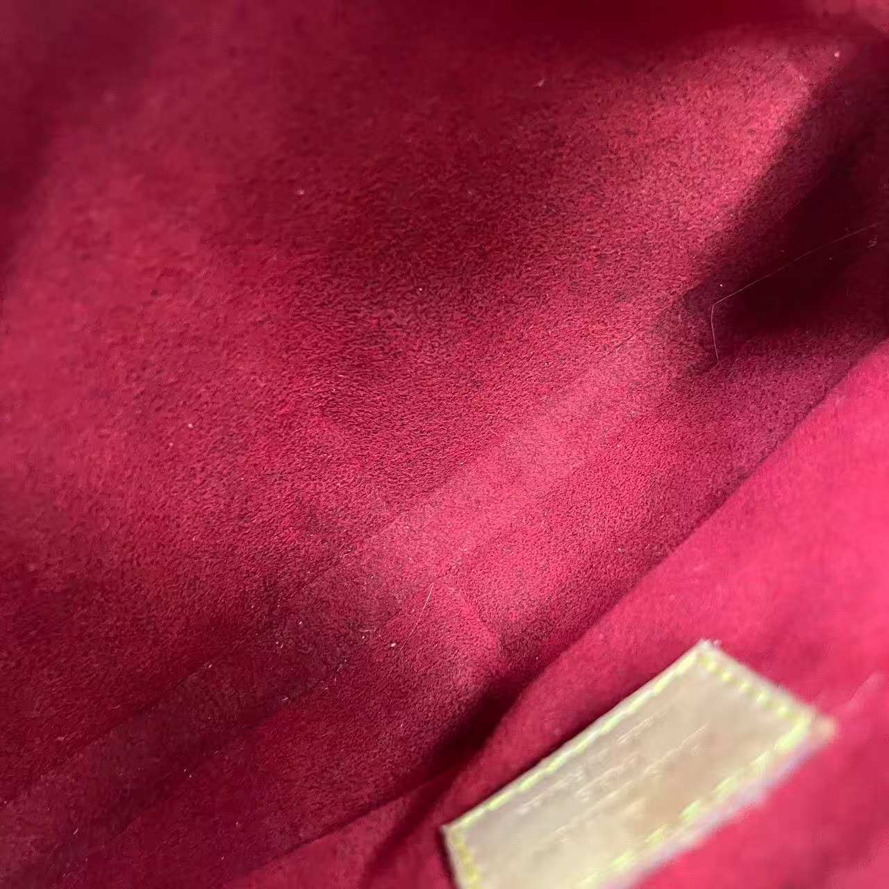 Pre-loved Louis Vuitton Pochette Croissant Shoulder Bag PM Monogram