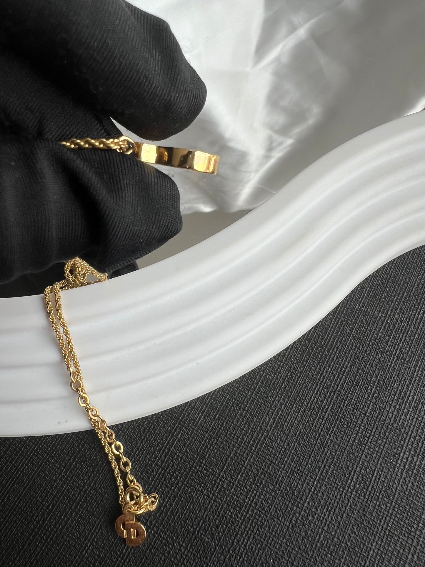 Pre-loved Christian Dior Vintage Crystal-embellished Necklace