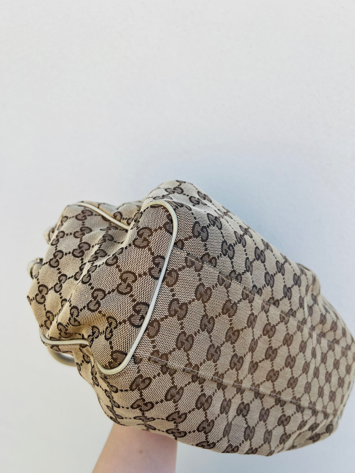 Pre-loved Gucci medium Sukey Guccissima GG shoulder bag
