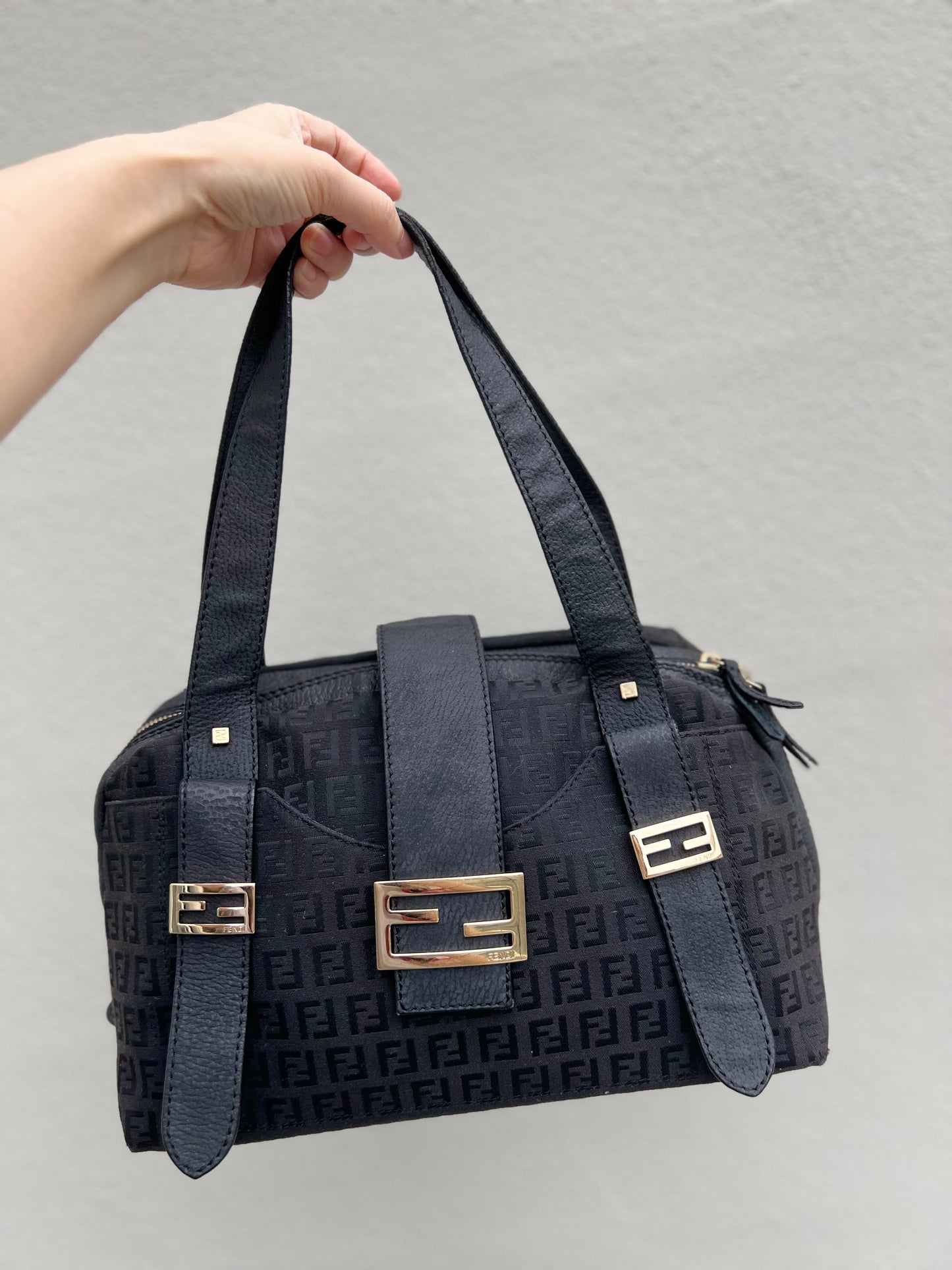 Pre-loved Fendi Baguette Mulitpocket Black Canvas and Leather Shoulder Bag