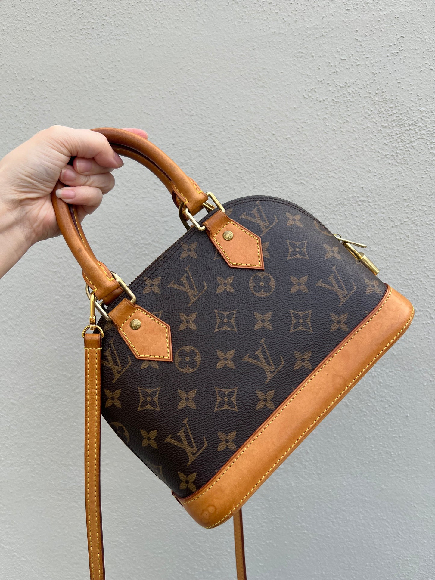 Pre-Owned Louis Vuitton Alma BB two-way handbag monogram 2016