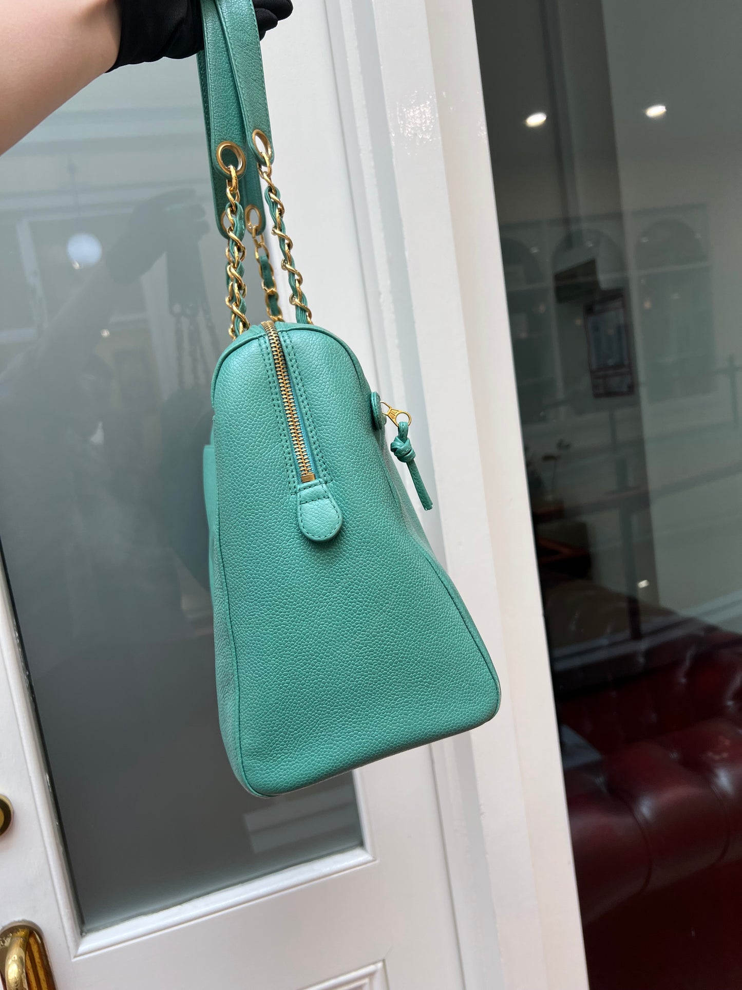 Pre-loved Chanel Vintage Mid 90s Zipped Tote Bag In Caviar Grained Leather