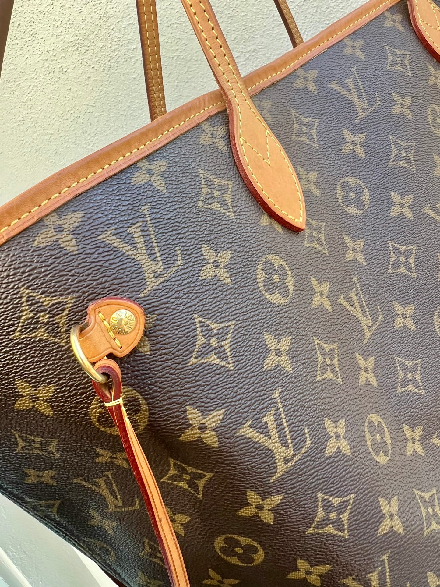 Pre-loved Louis Vuitton Neverfull Leather Tote GM Monogram 2009