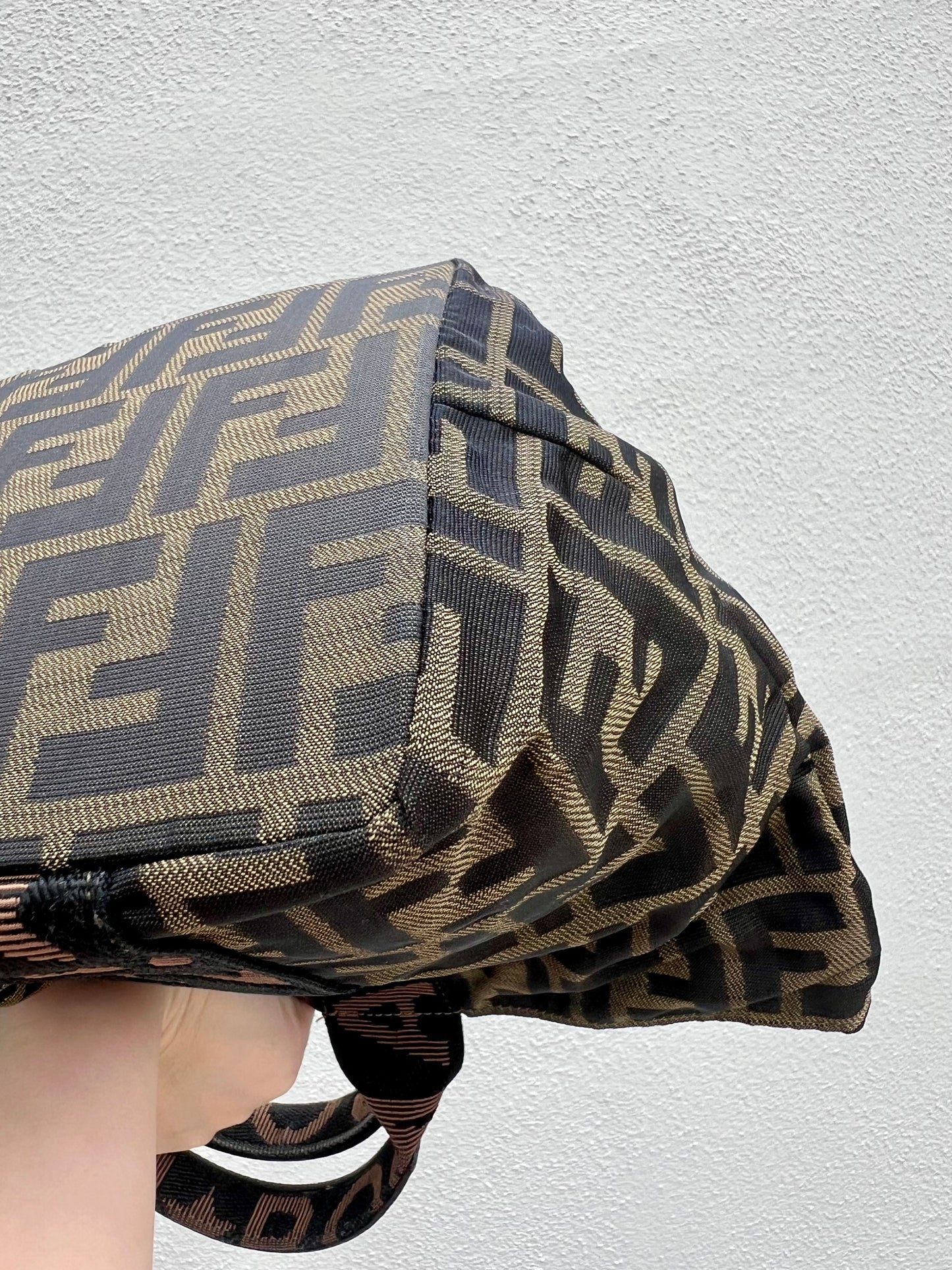 Pre-loved FENDI Zucca Canvas 1925 Tote Tobacco Hand Bag Brown