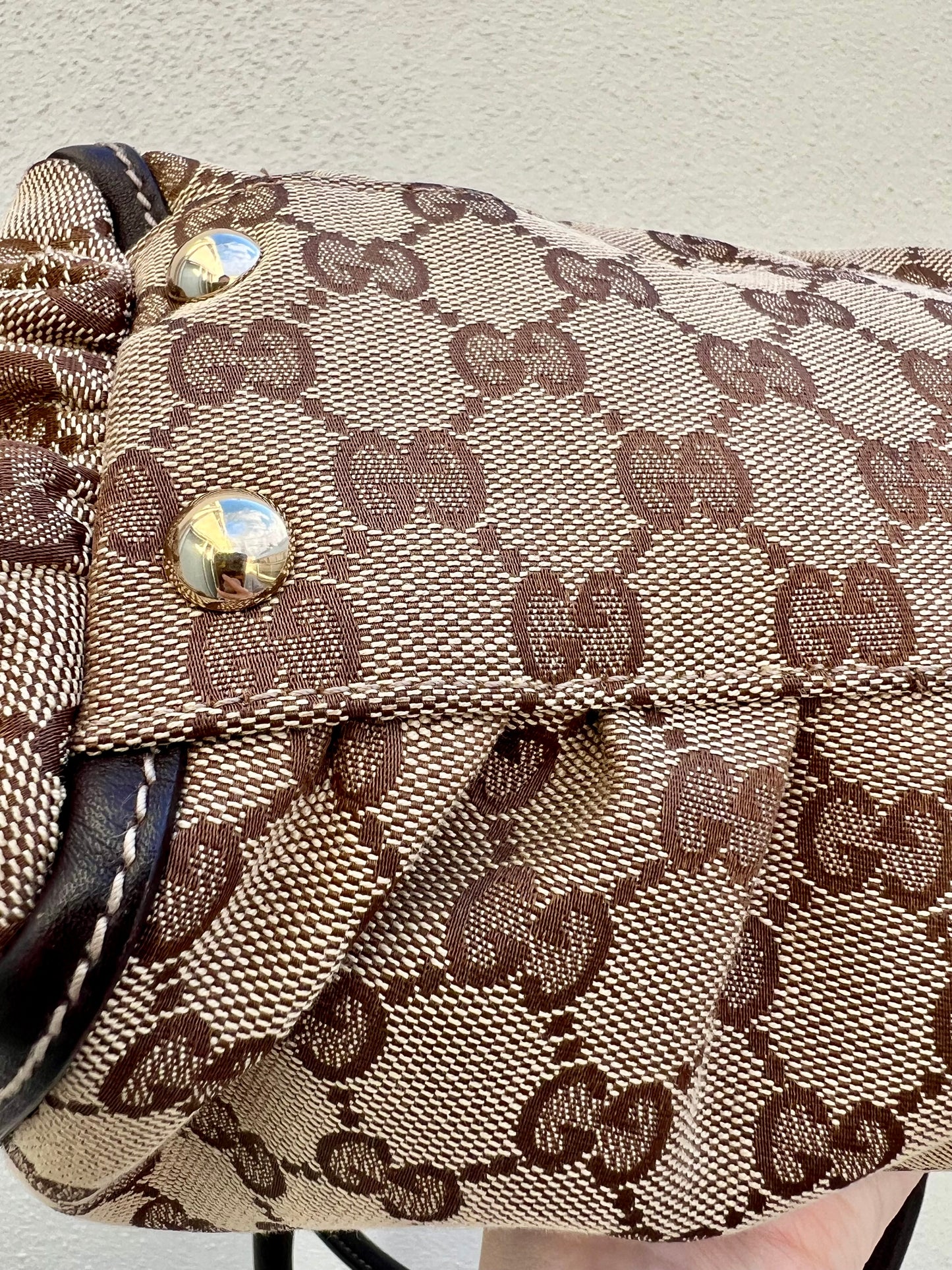 Pre-loved Gucci Beige/Ebony GG Canvas Abbey D-ring Tote Bag