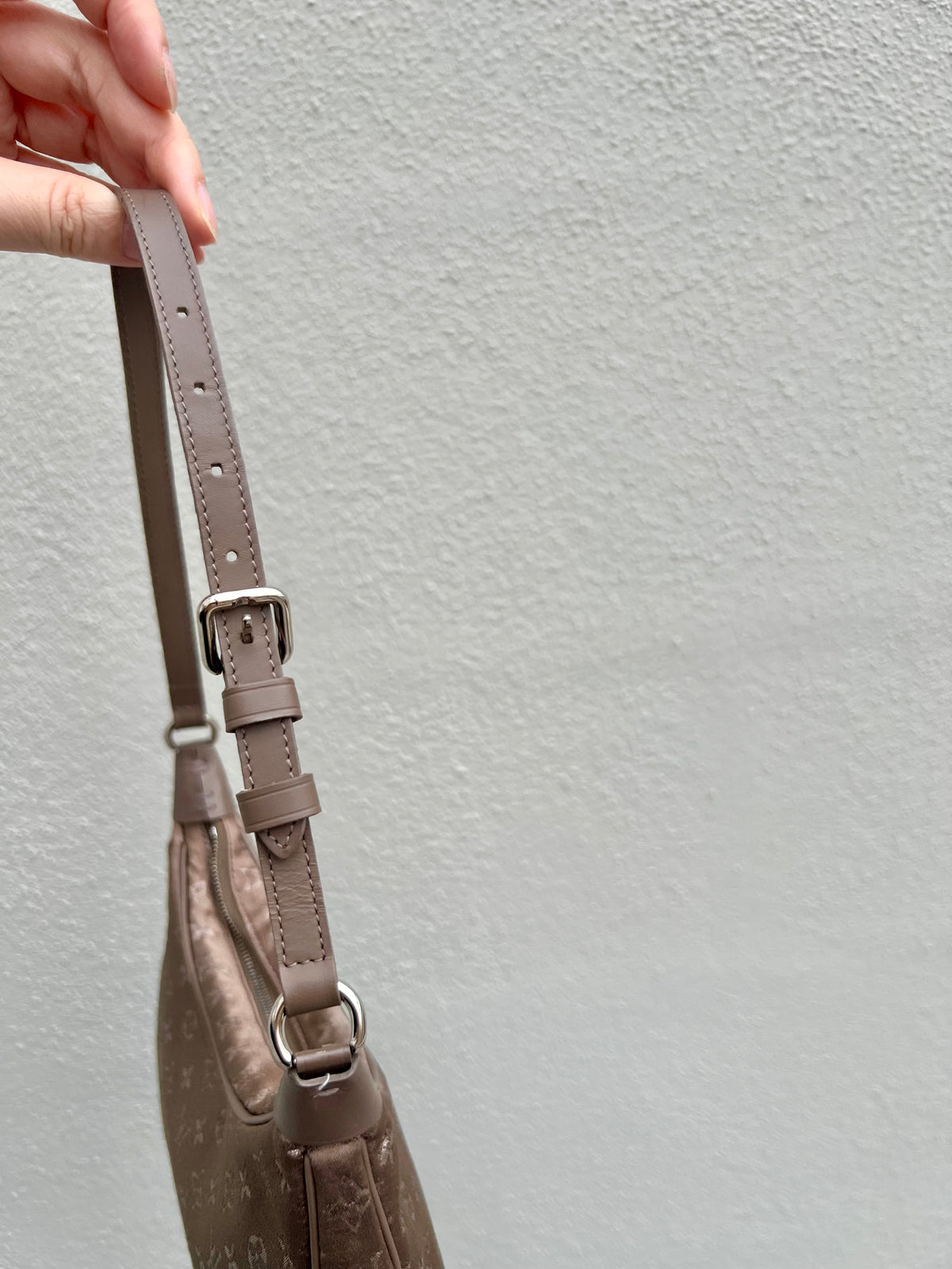 Pre-loved Louis Vuitton Mini Silk Boulogne Handbag Champagne