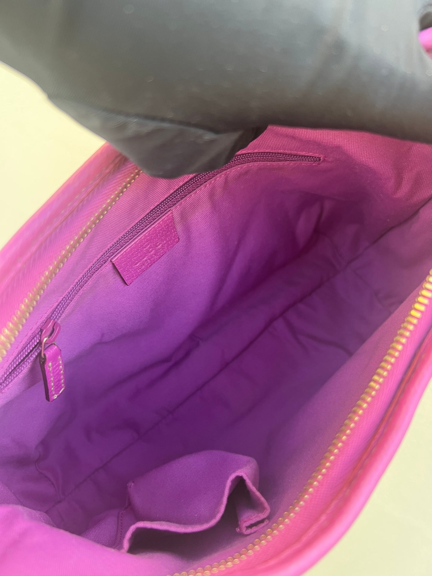 Pre-loved Gucci GG Fabric Abbey Medium D-Ring Hobo Bag