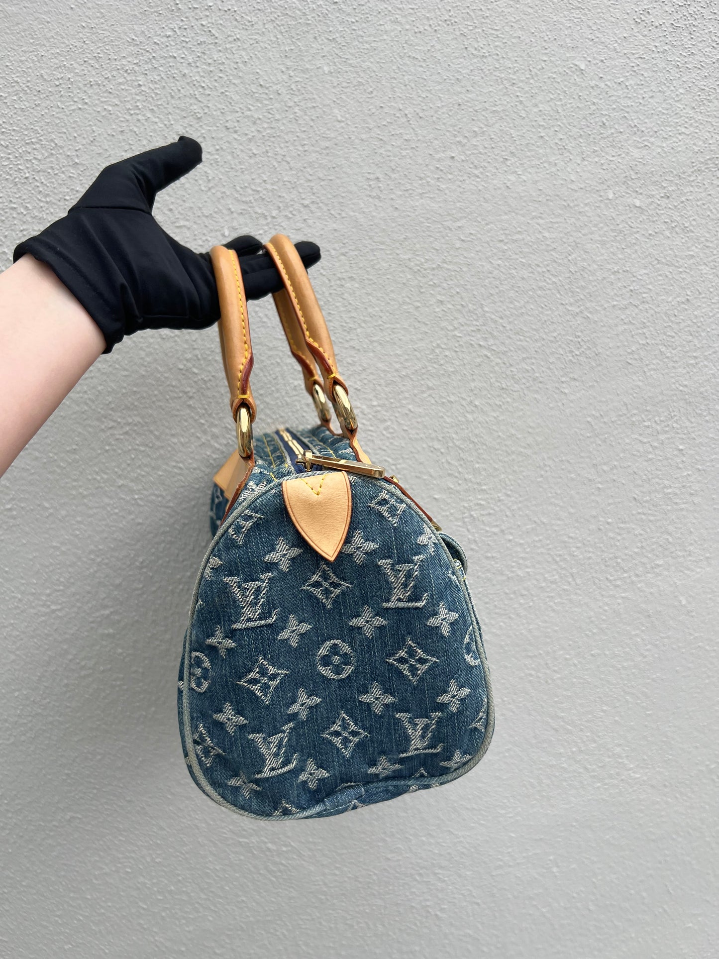 Pre-loved Louis Vuitton Blue Monogram Denim Neo Speedy Handbag 2005